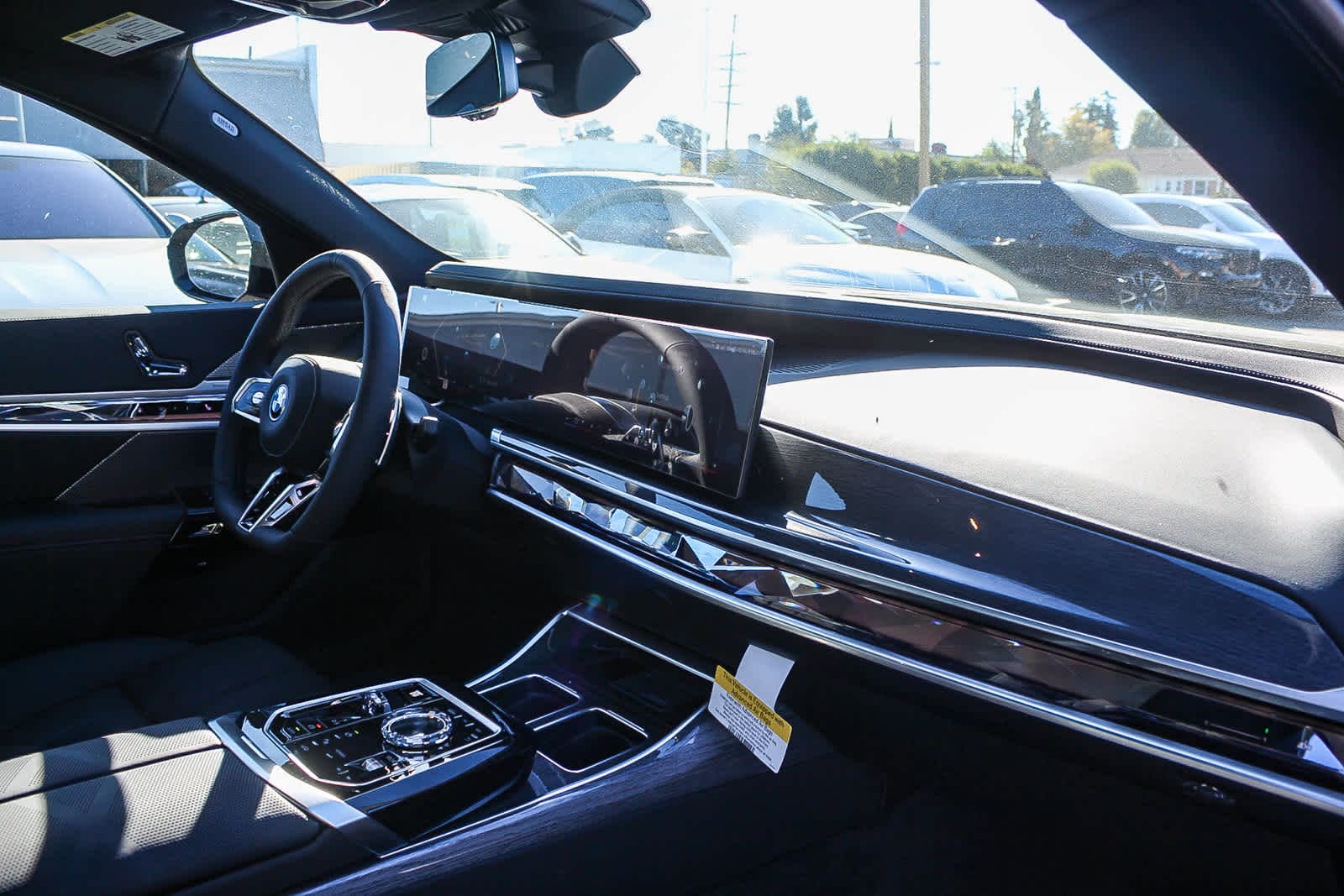 Thumbnail: 2026 BMW 7 Series - 16