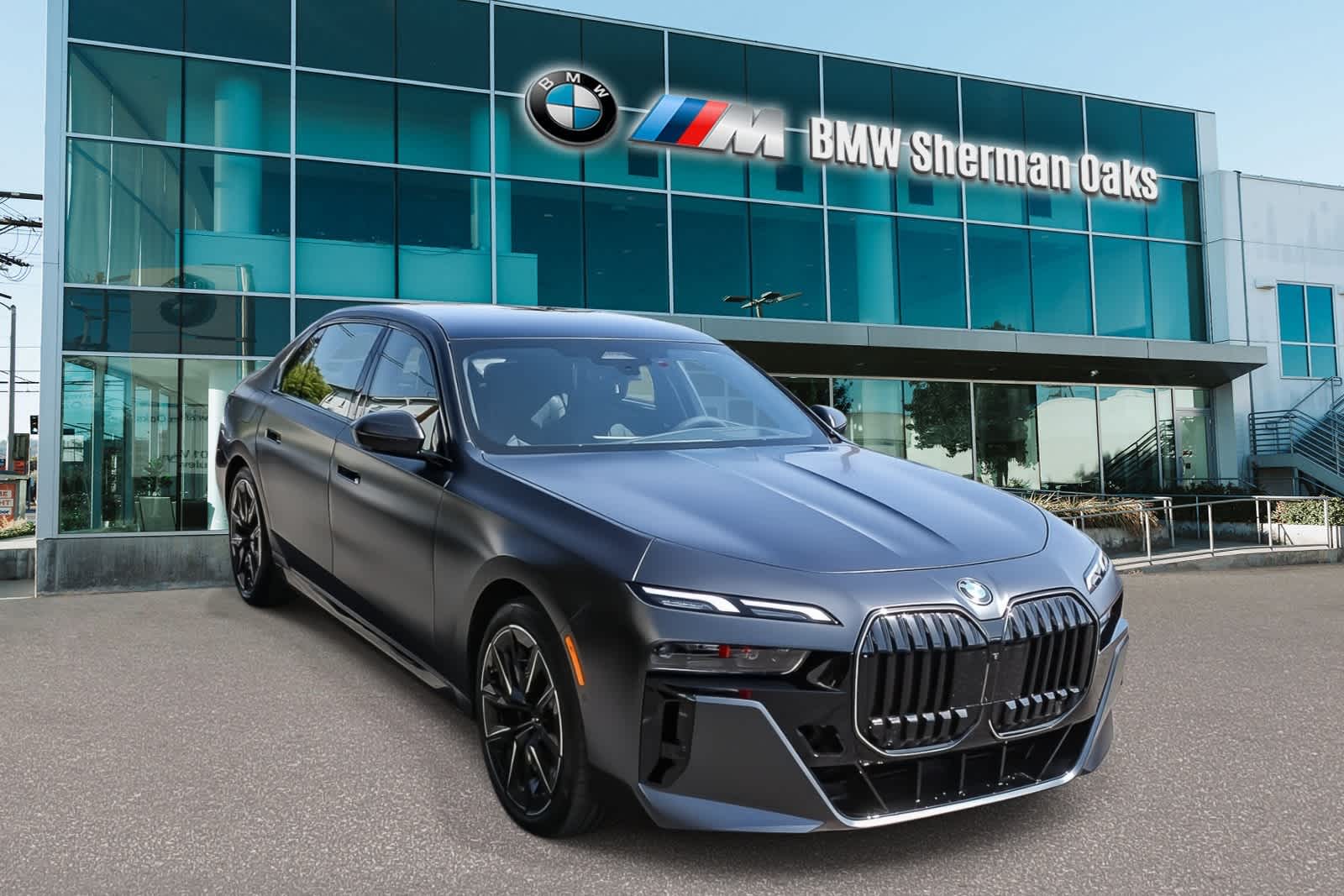 Thumbnail: 2026 BMW 7 Series - 3
