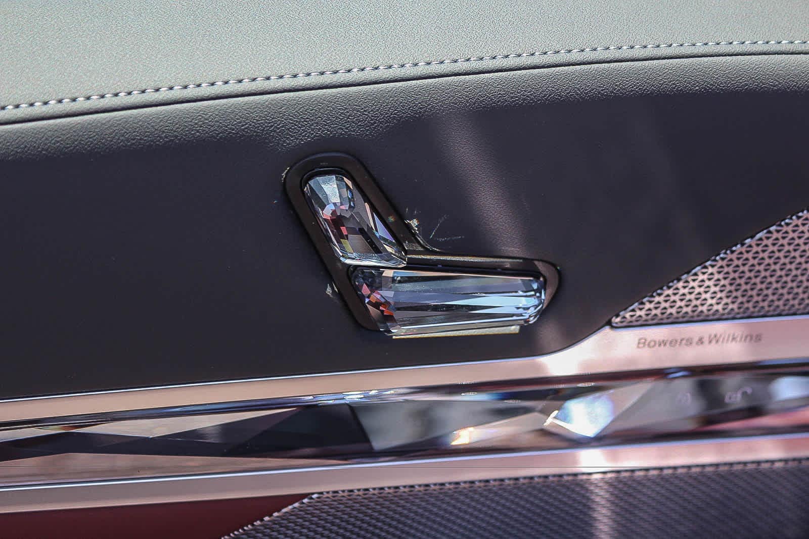 Thumbnail: 2026 BMW 7 Series - 24