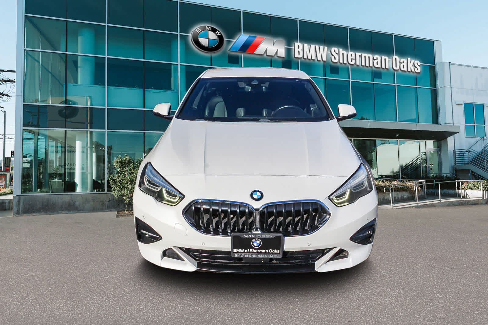 Thumbnail: 2021 BMW 2 Series - 2