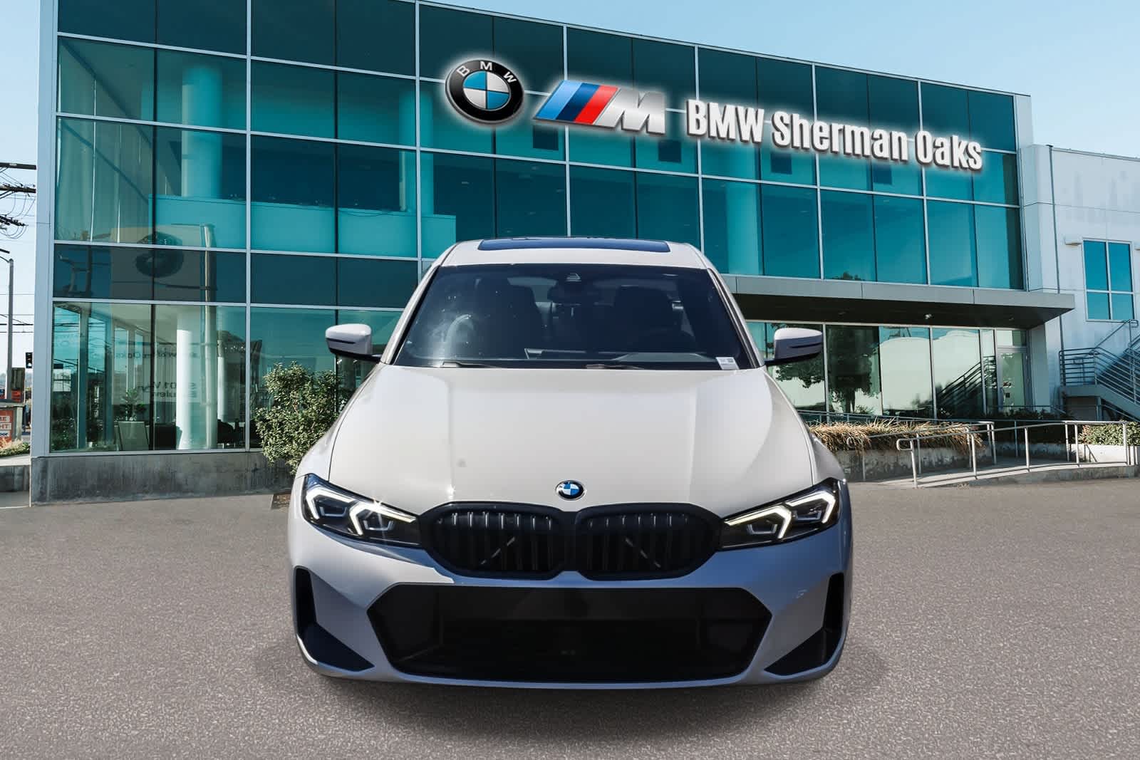 Thumbnail: 2023 BMW 3 Series - 2