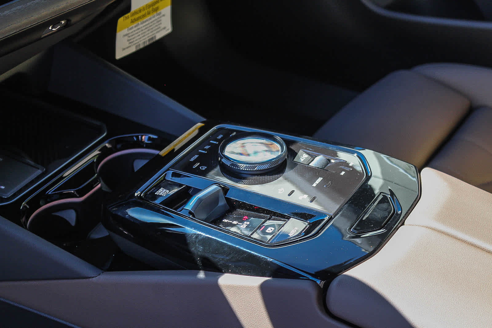 Thumbnail: 2026 BMW 5 Series - 19