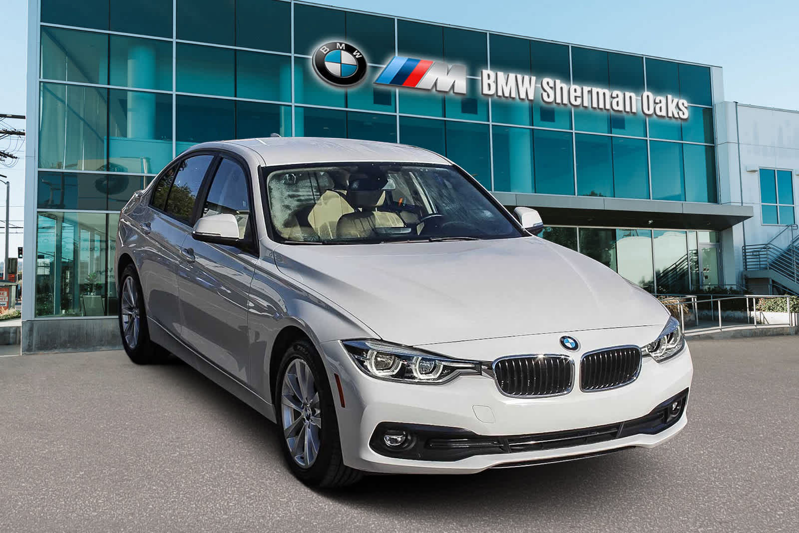 Thumbnail: 2018 BMW 3 Series - 3