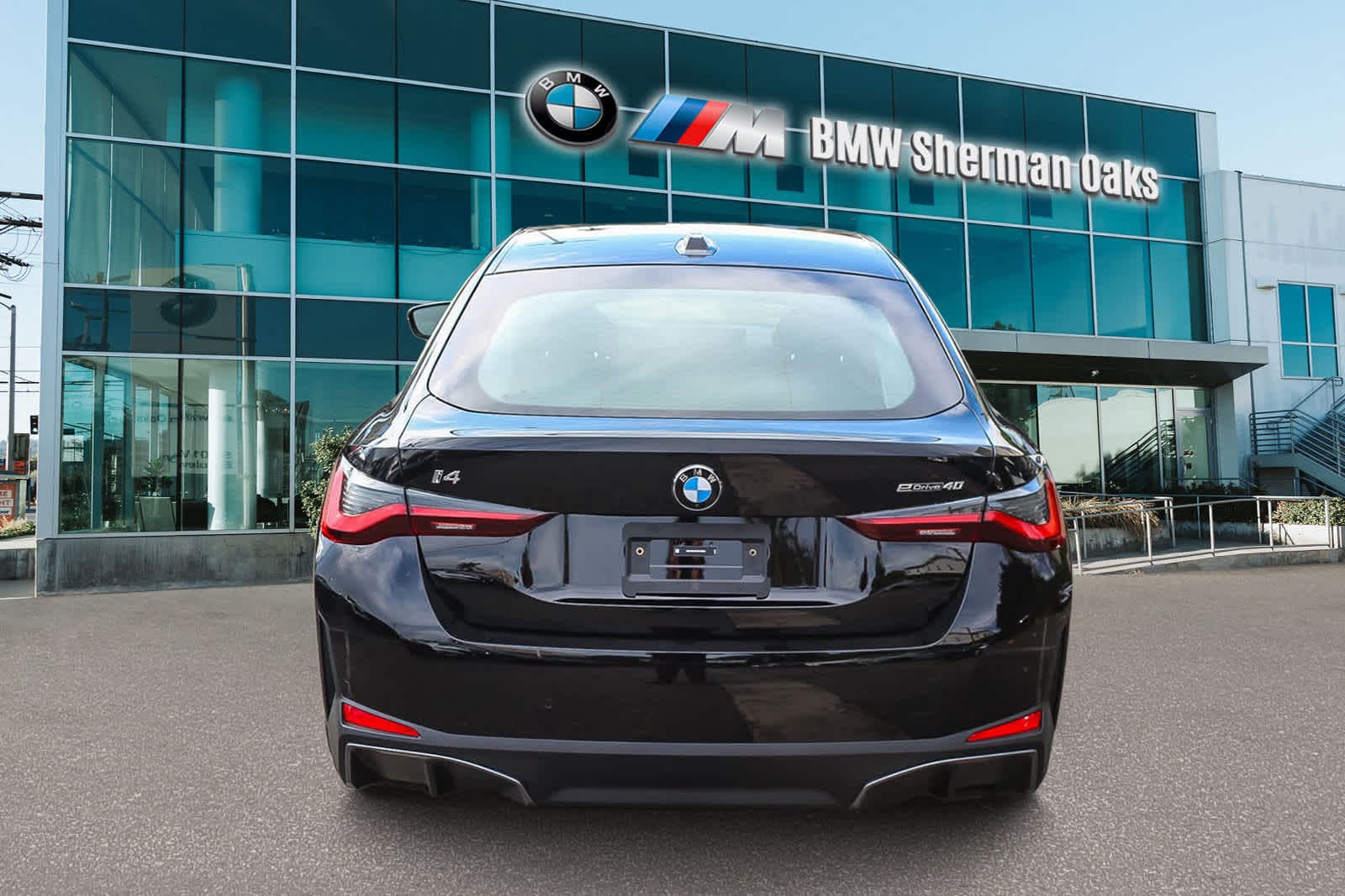 Thumbnail: 2026 BMW i4 - 5