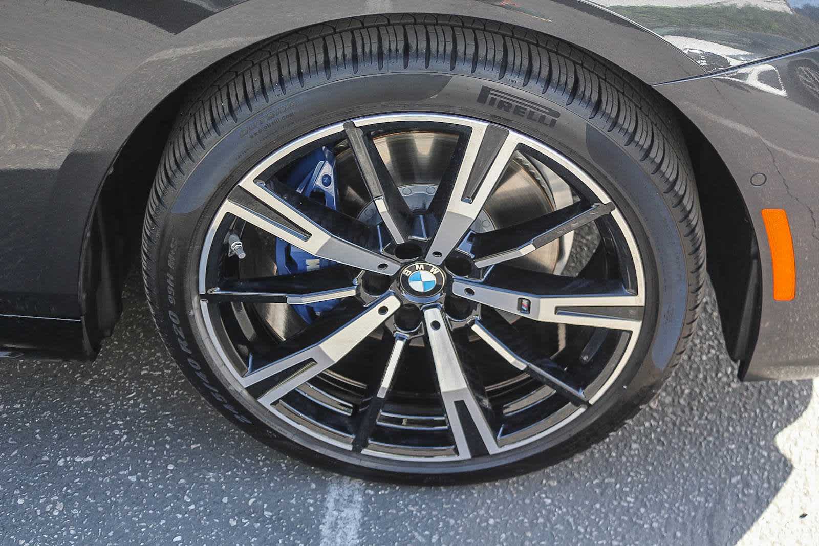 Thumbnail: 2026 BMW 5 Series - 9