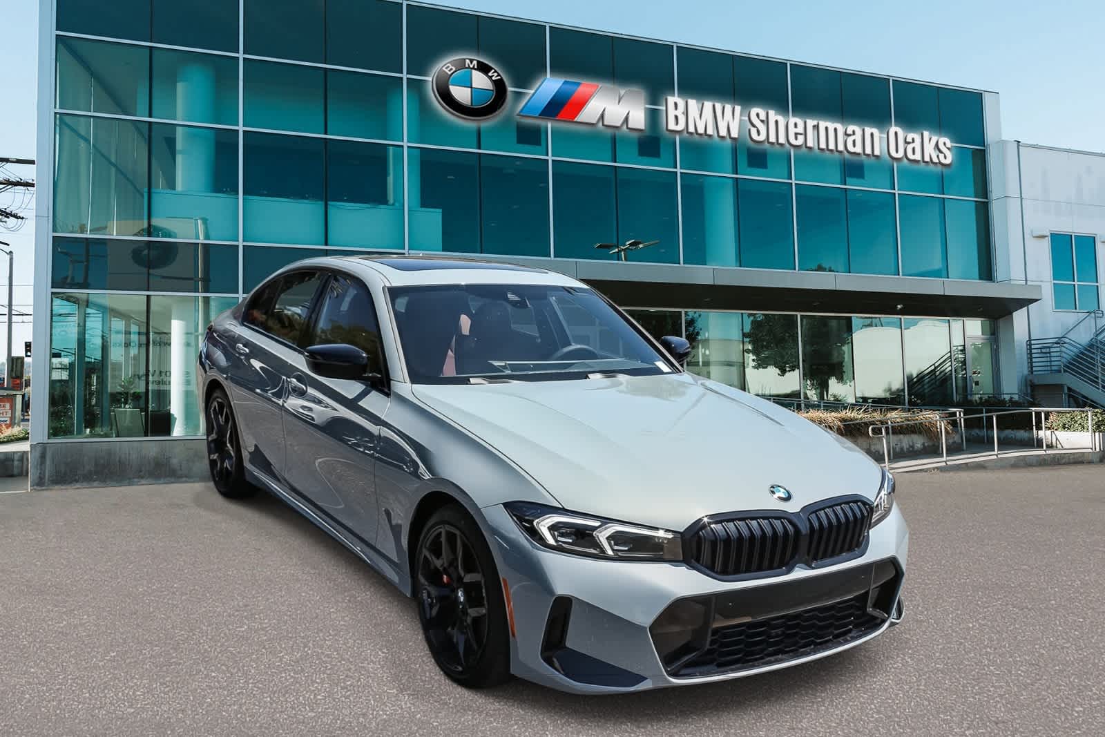 Thumbnail: 2026 BMW 3 Series - 3