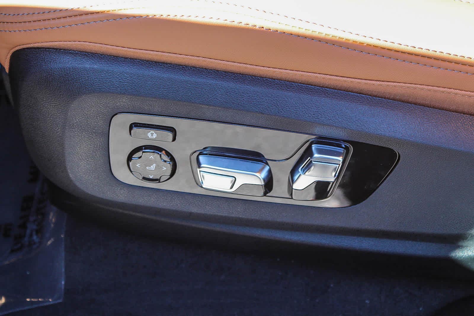 Thumbnail: 2026 BMW X6 - 21