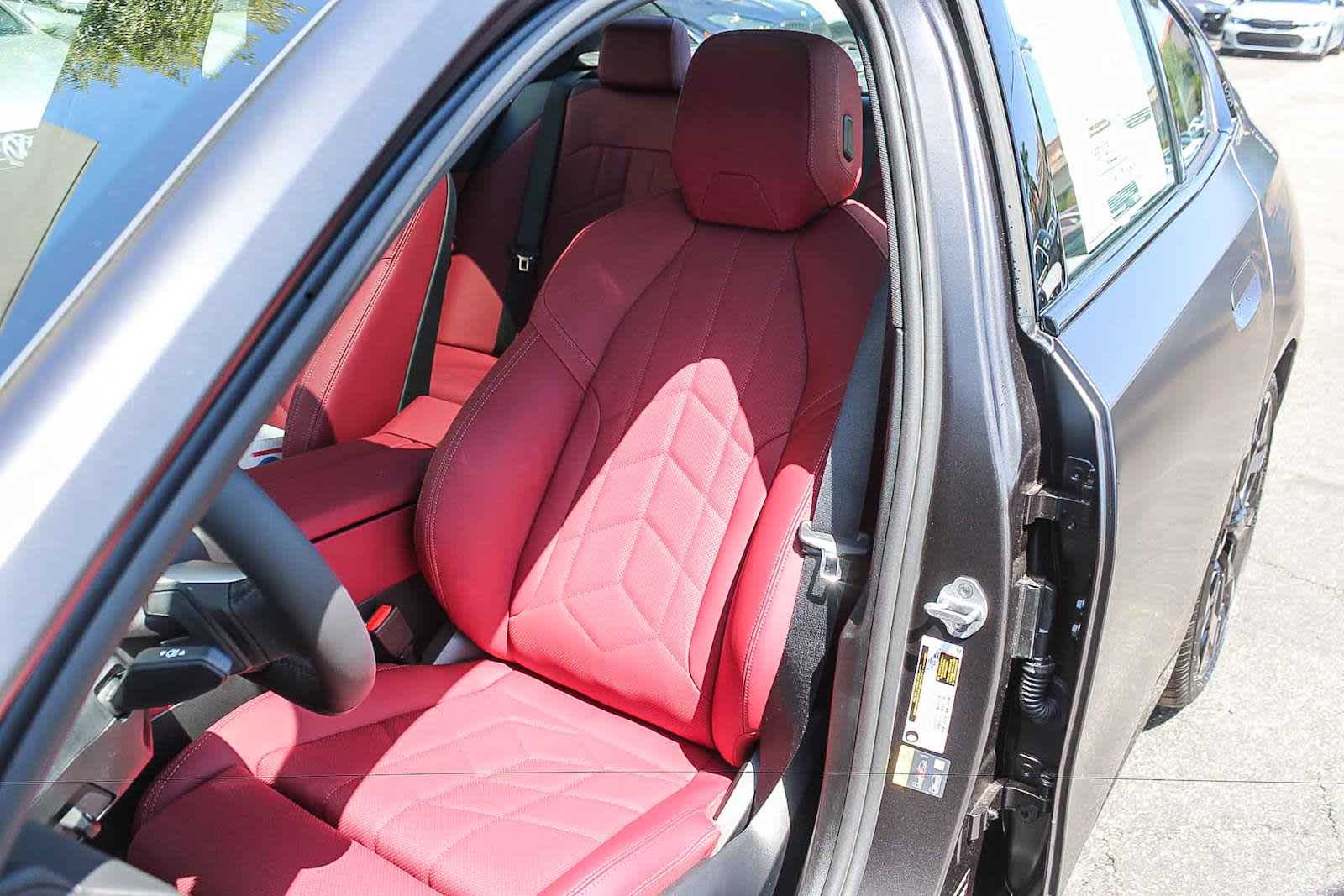 Thumbnail: 2027 BMW 5 Series - 25