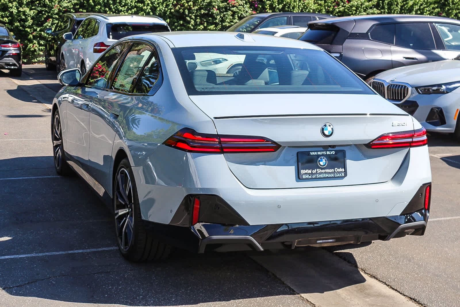 Thumbnail: 2026 BMW 5 Series - 6