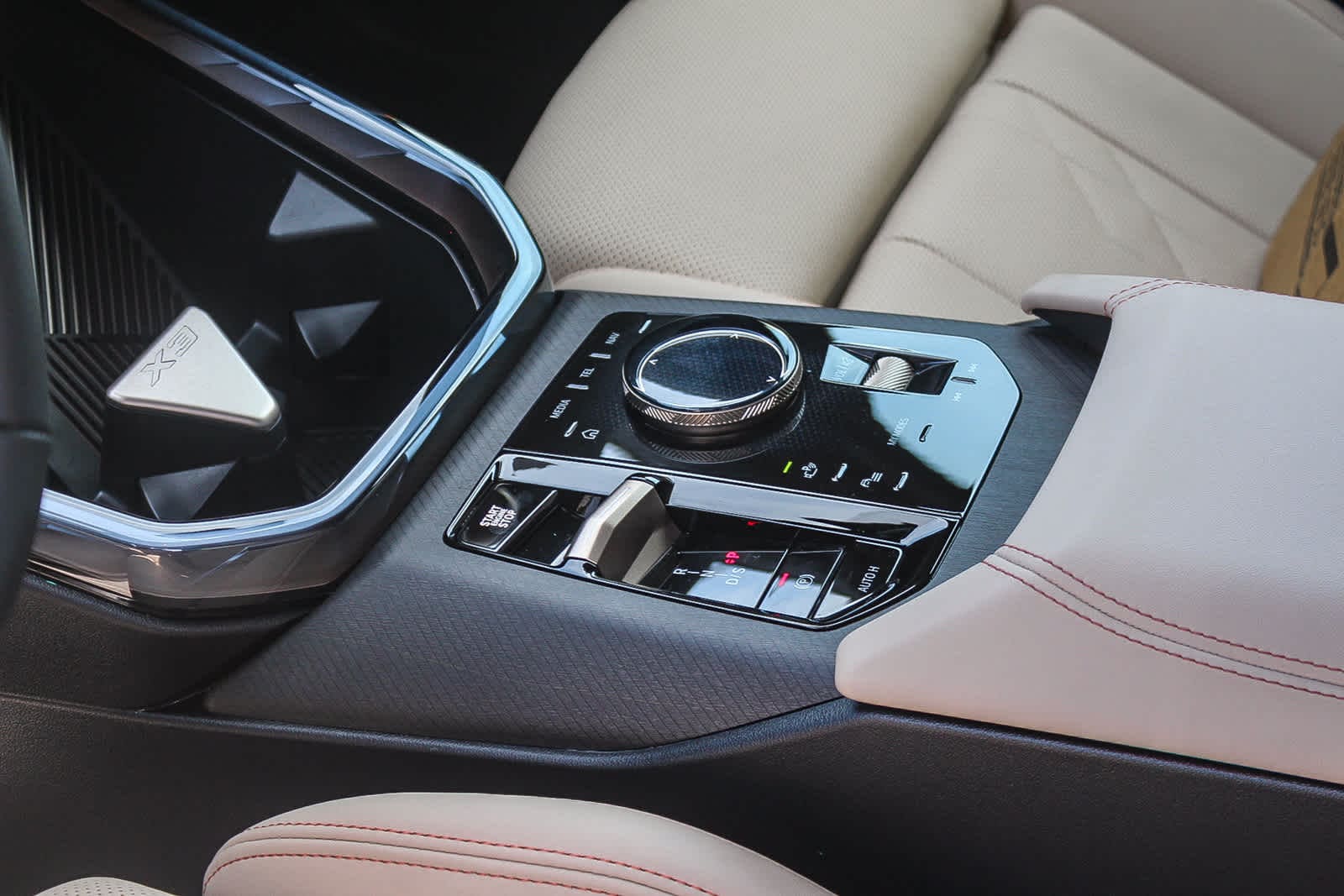 Thumbnail: 2025 BMW X3 - 18