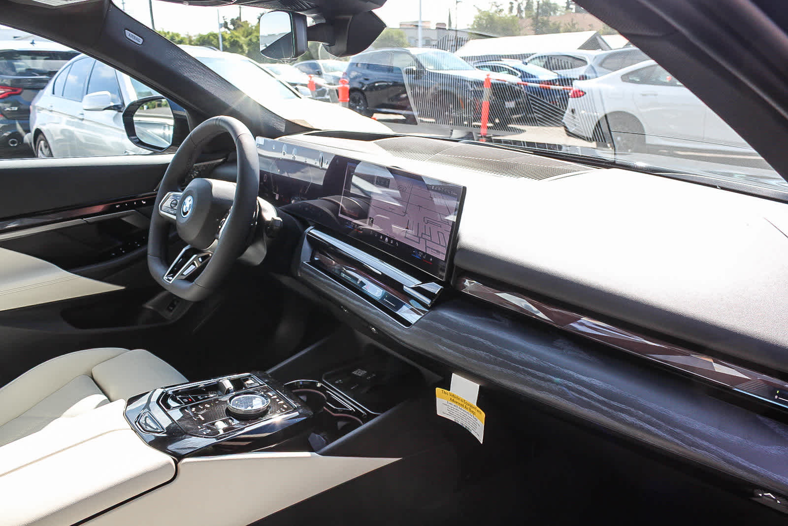 Thumbnail: 2026 BMW 5 Series - 16