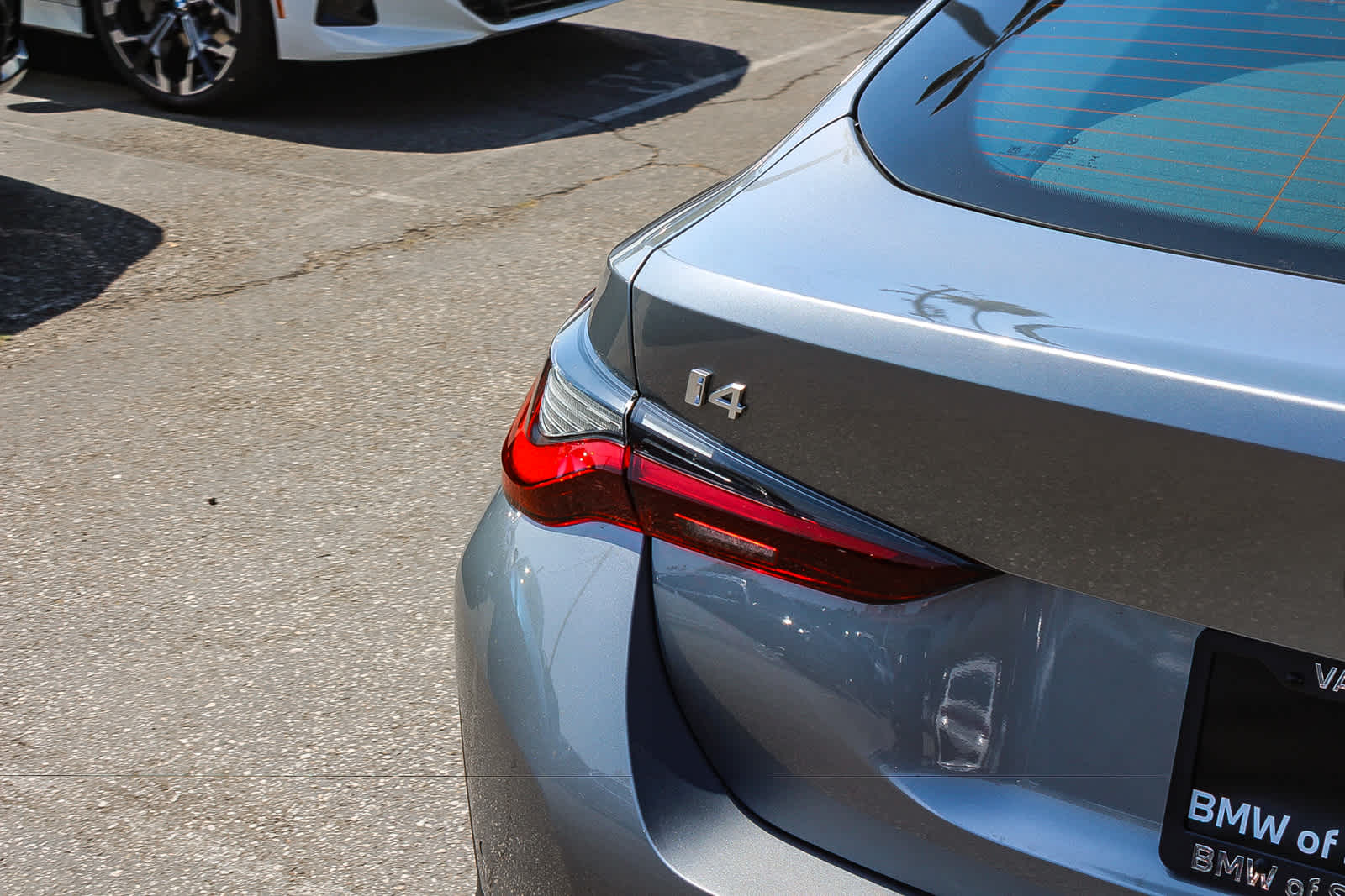 Thumbnail: 2026 BMW i4 - 7