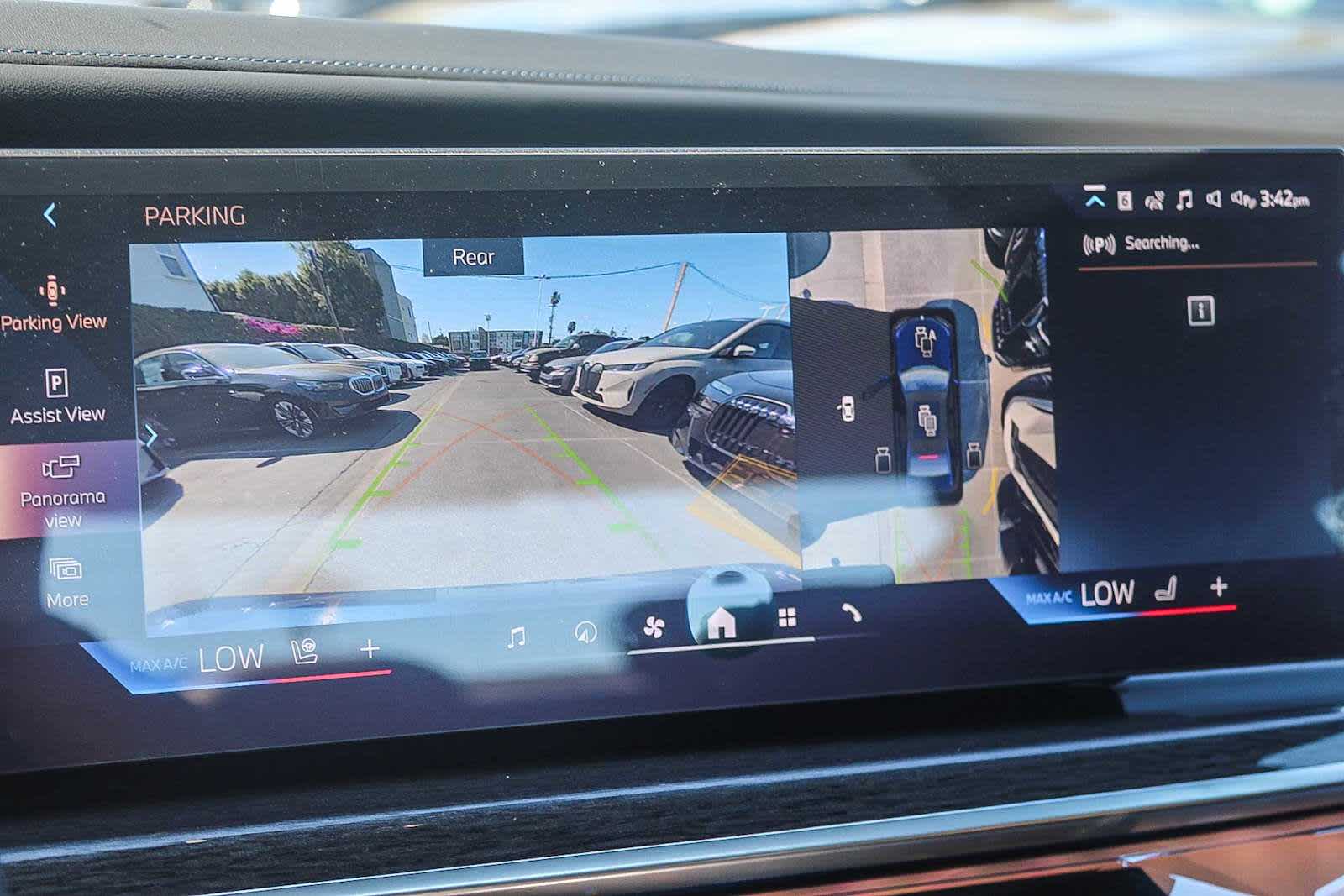 Thumbnail: 2026 BMW 7 Series - 23