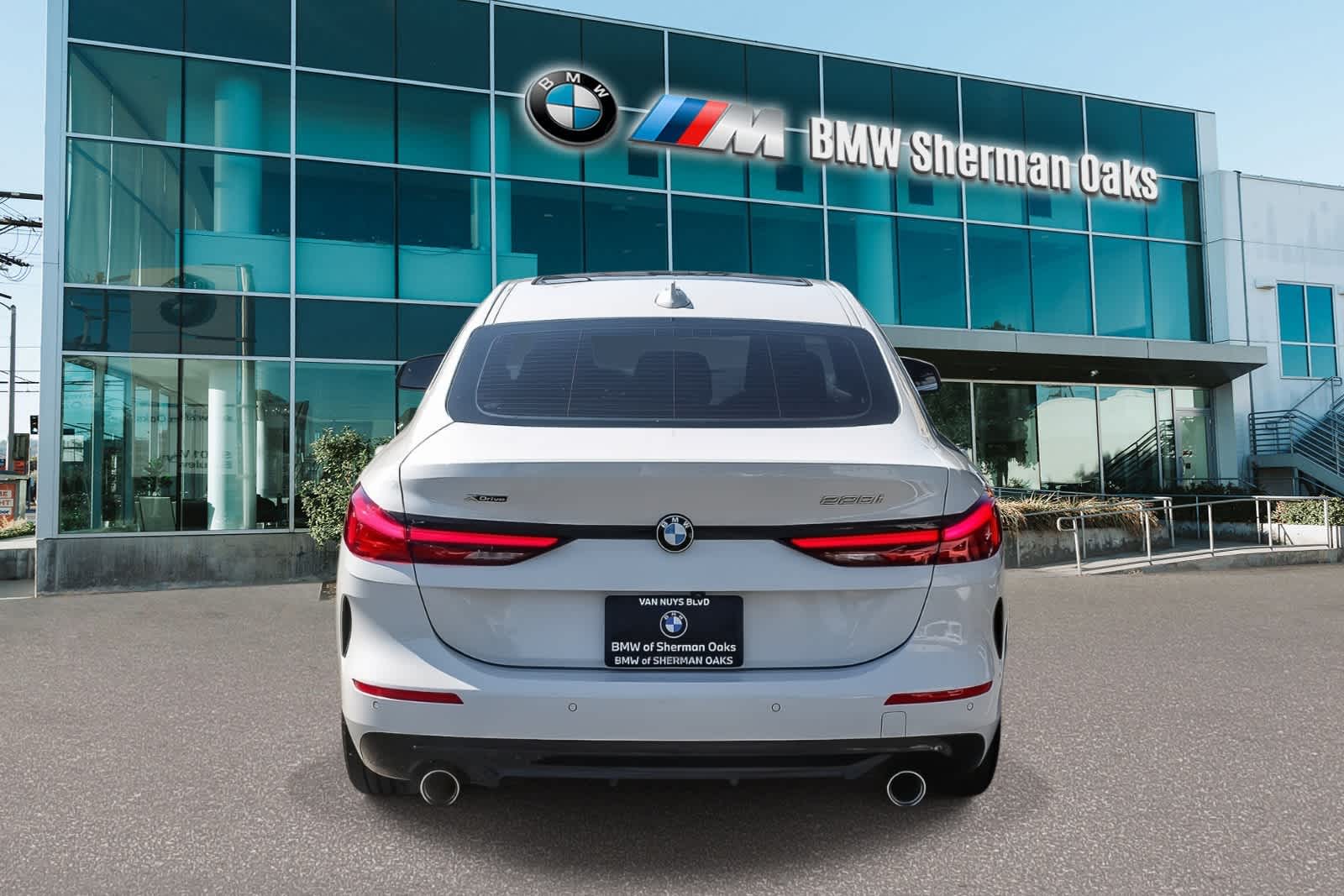 2023 BMW 228i xDrive photo 4