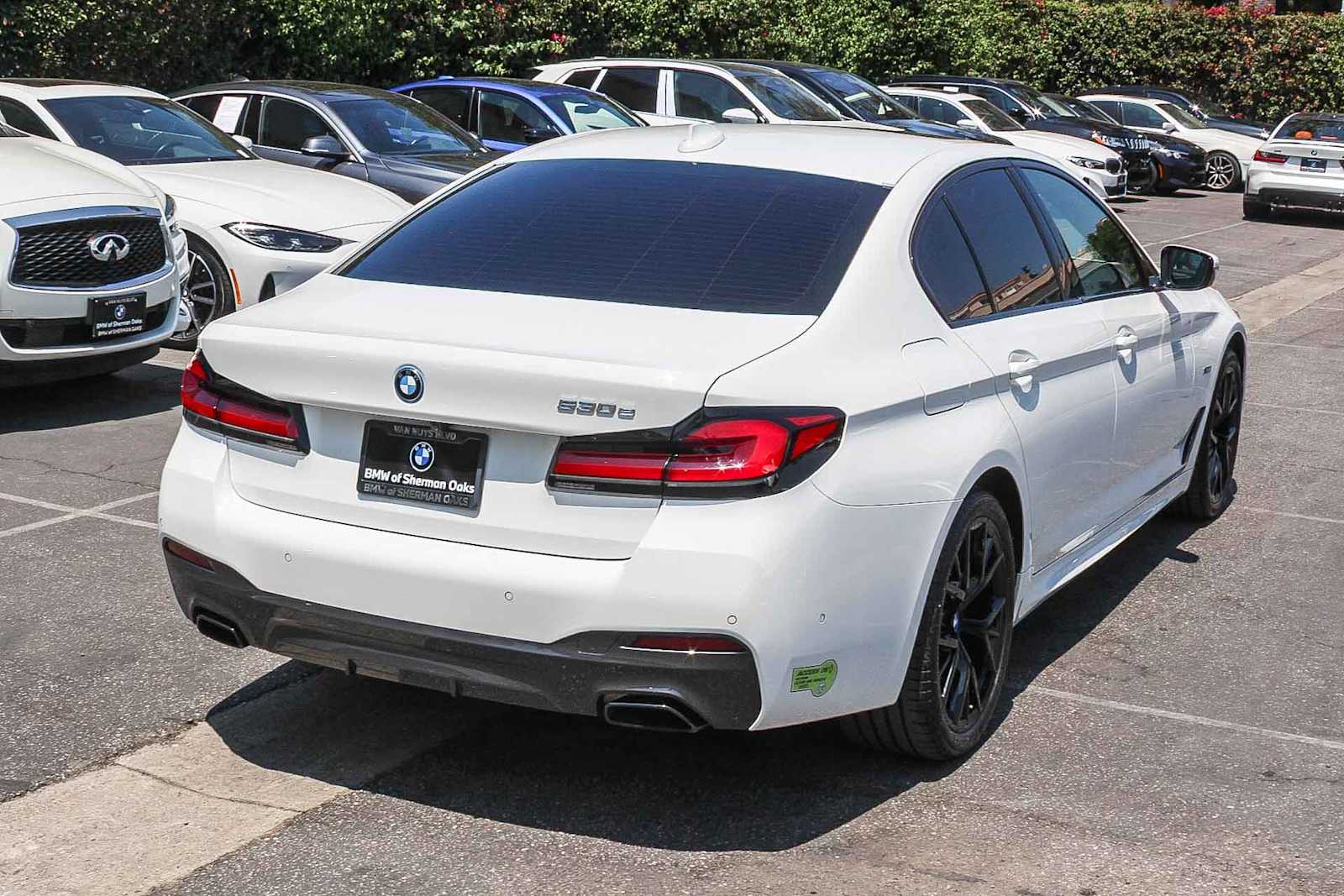 Thumbnail: 2022 BMW 5 Series - 7