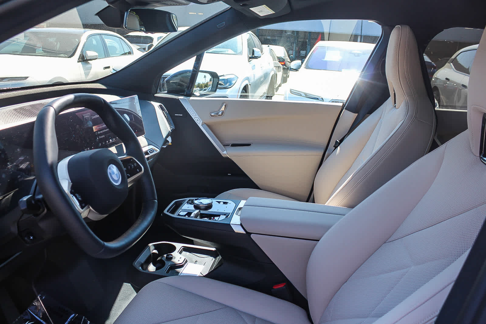 Thumbnail: 2026 BMW iX - 17