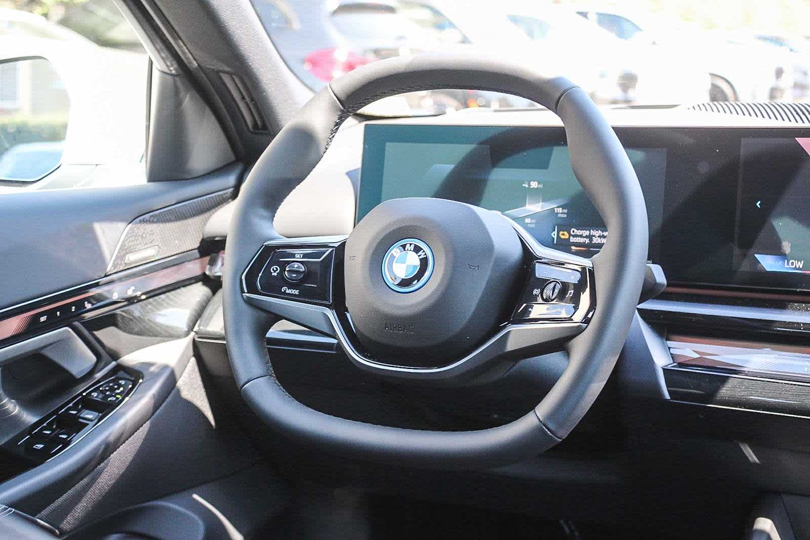 Thumbnail: 2026 BMW i5 - 15