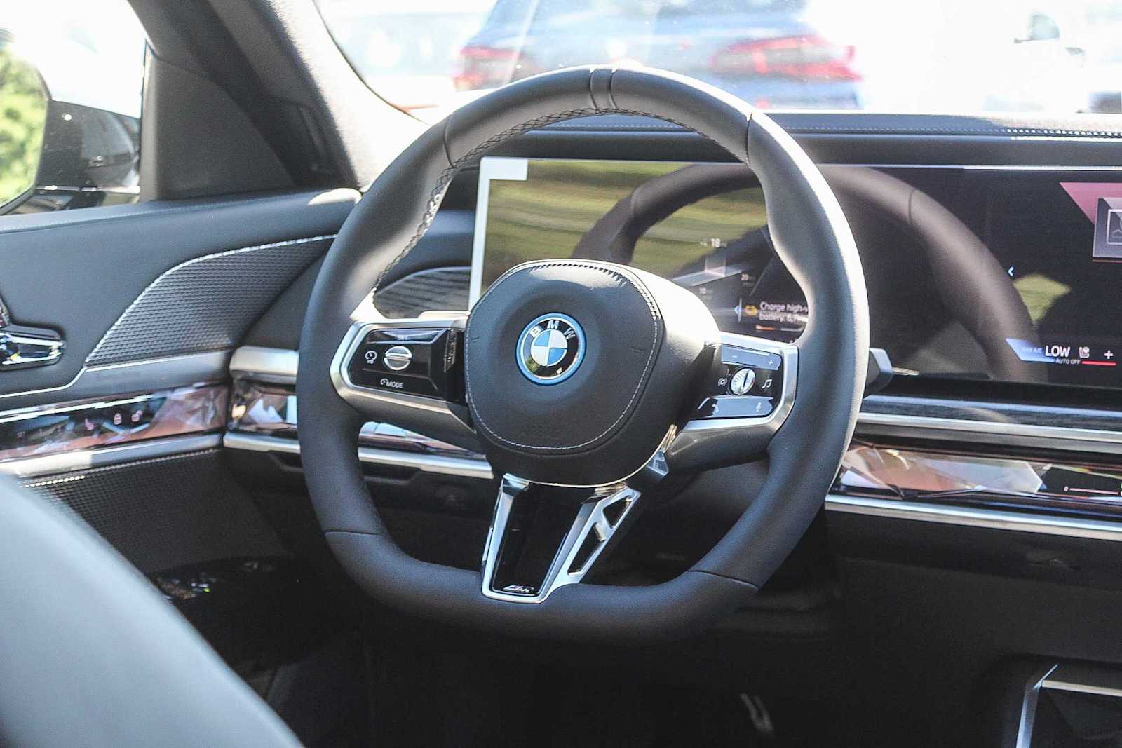 Thumbnail: 2026 BMW i7 - 16