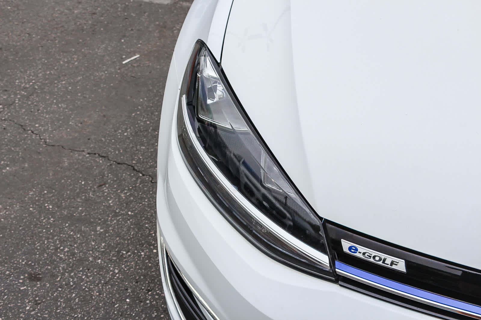 2019 Volkswagen e-Golf SE 10