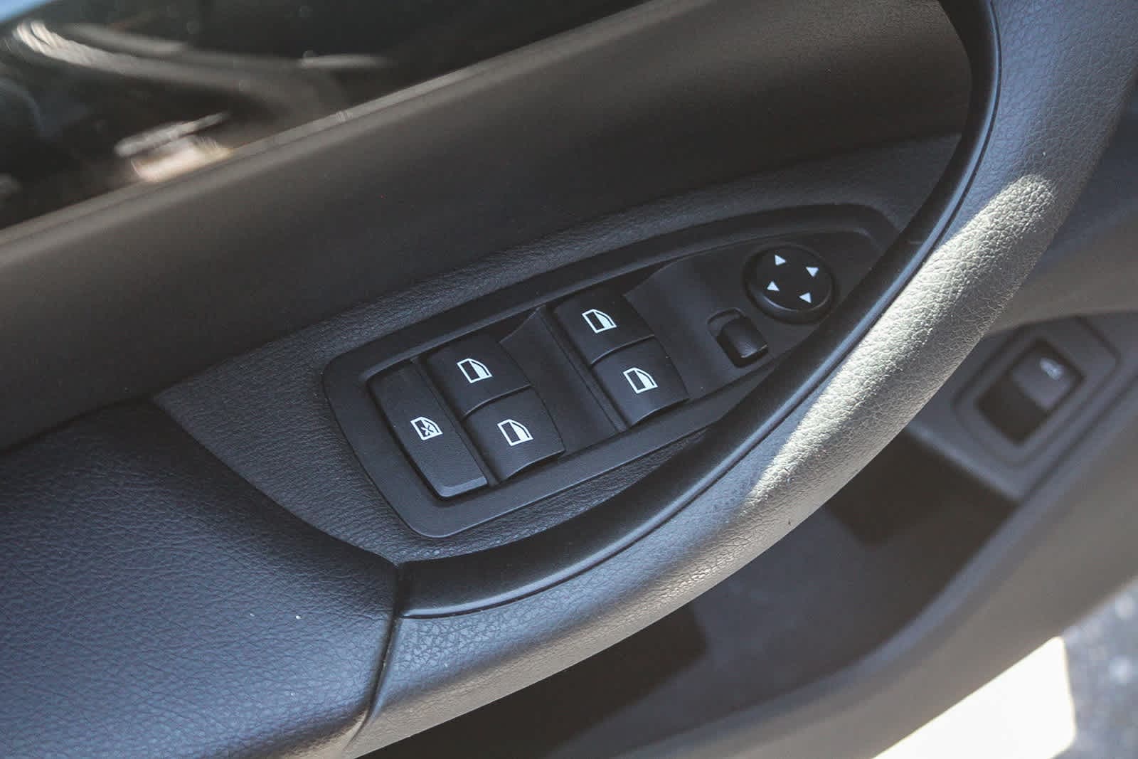 Thumbnail: 2017 BMW X1 - 20