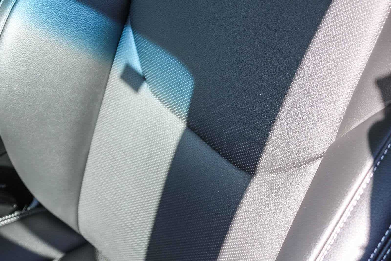 Thumbnail: 2023 Genesis GV70 - 24