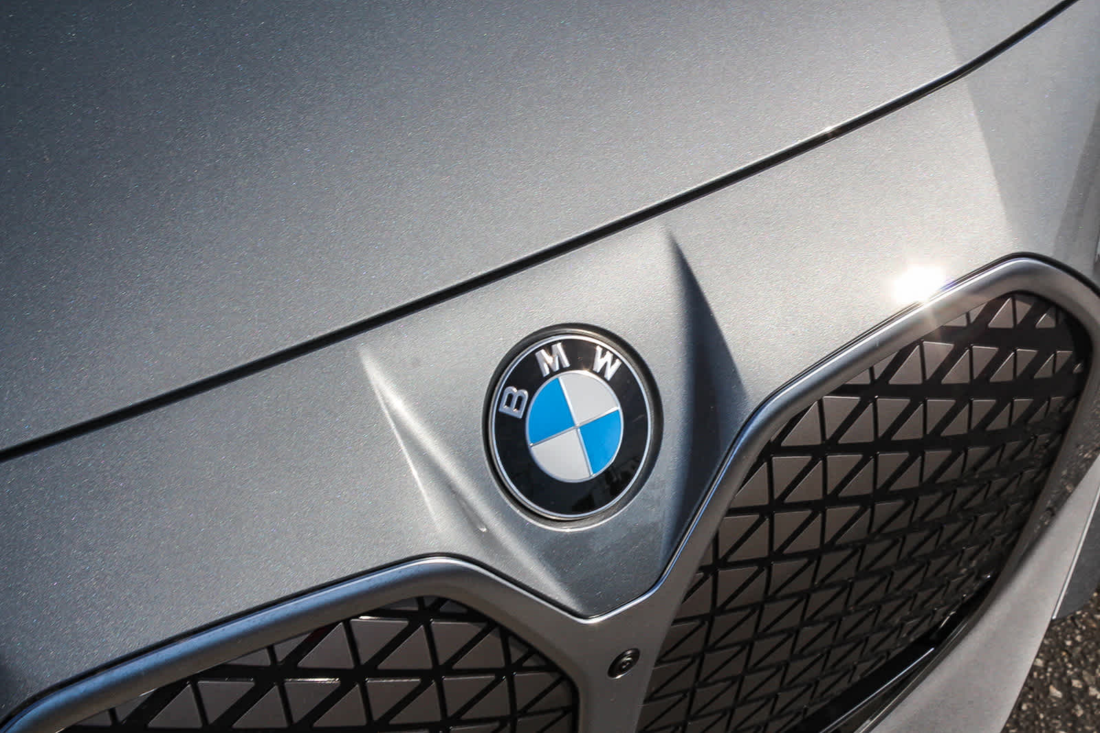 Thumbnail: 2026 BMW i4 - 11