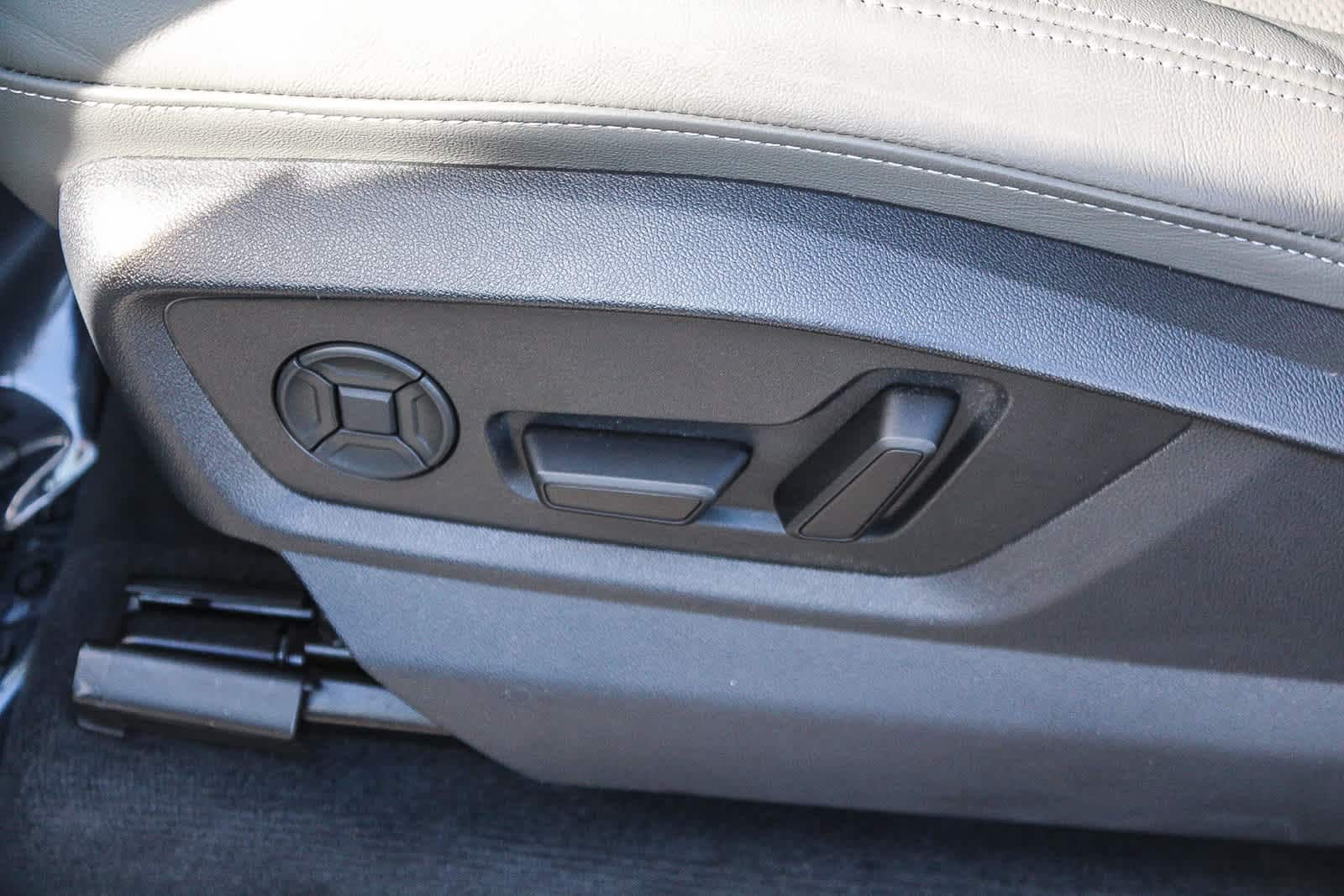 Thumbnail: 2025 Audi Q7 - 21