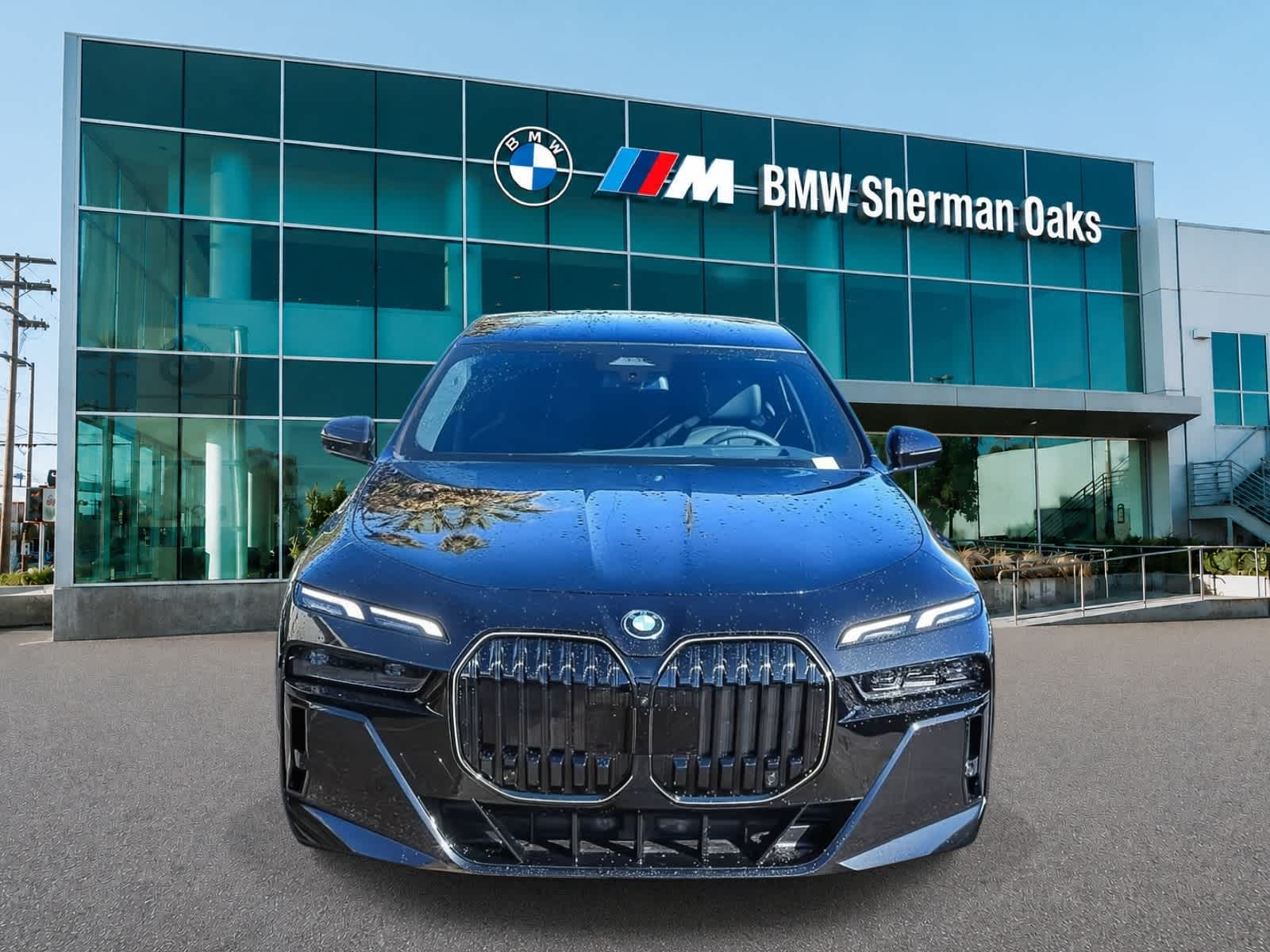 Thumbnail: 2026 BMW 7 Series - 2