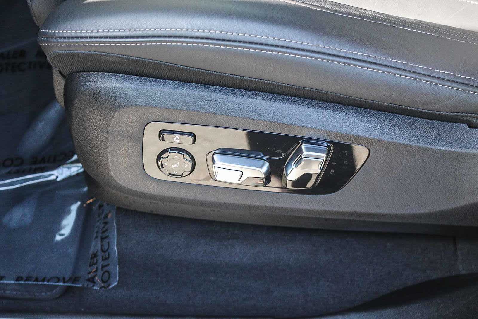 Thumbnail: 2025 BMW X5 - 21