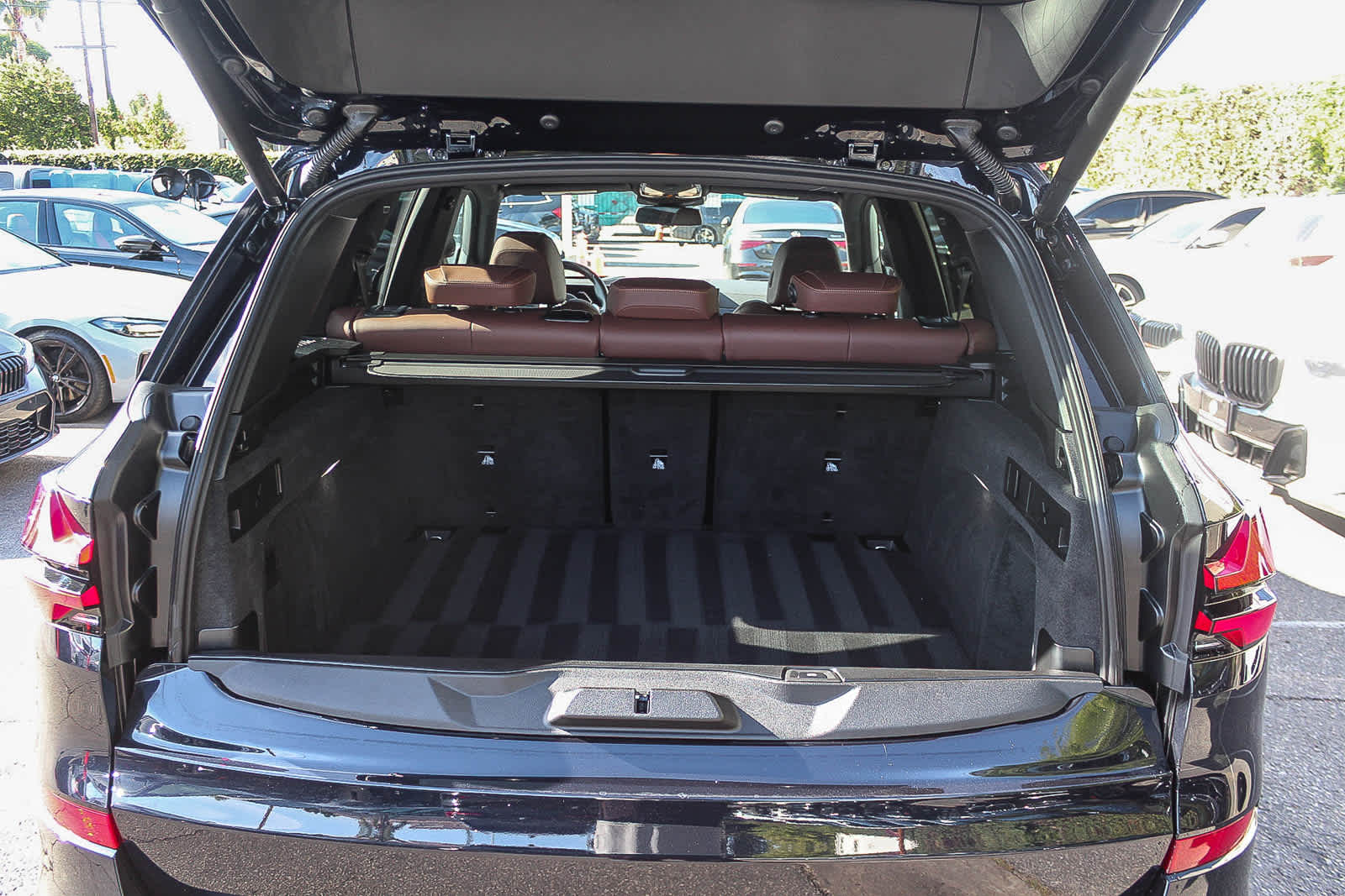 Thumbnail: 2026 BMW X5 - 25