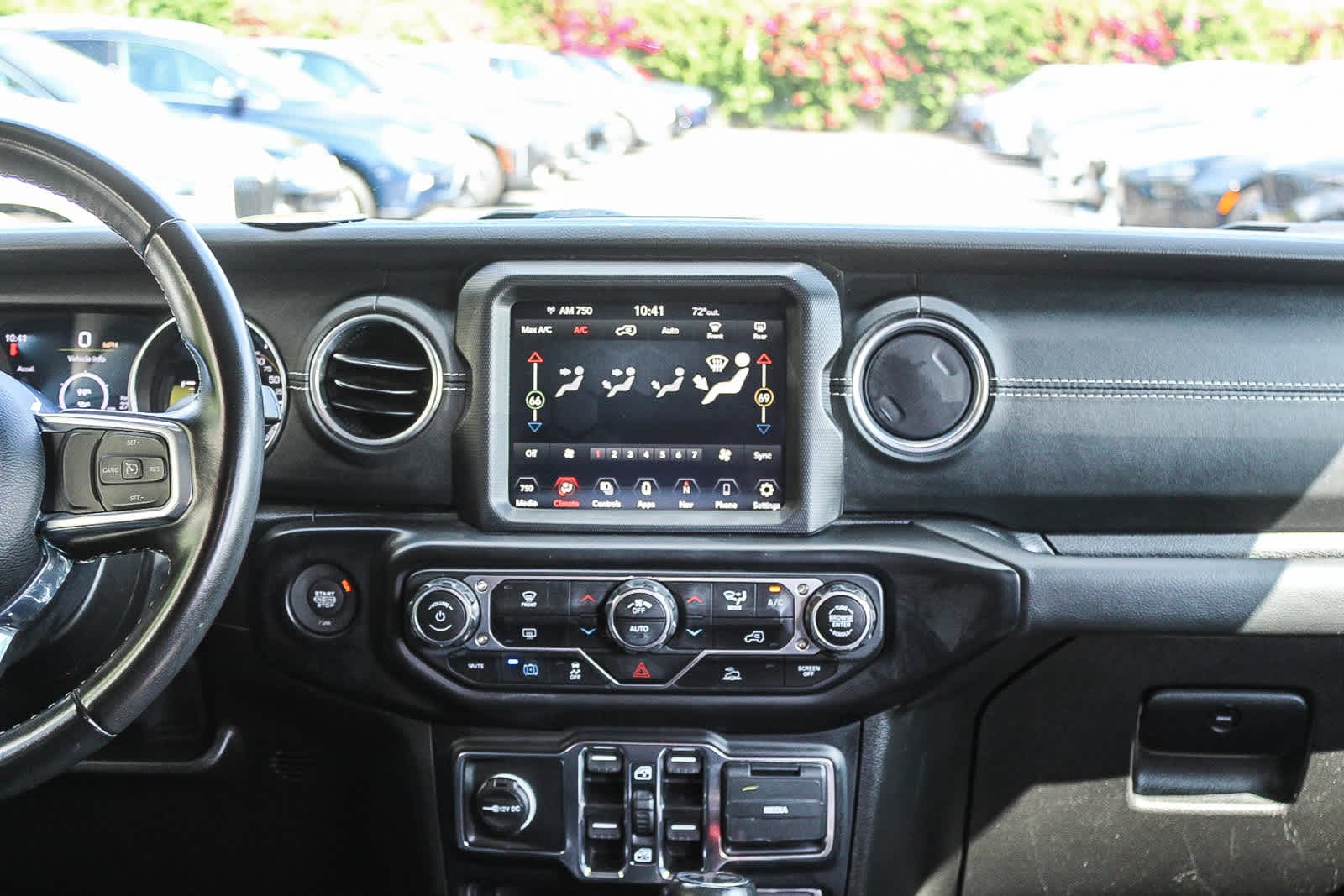 Thumbnail: 2022 Jeep Wrangler - 13