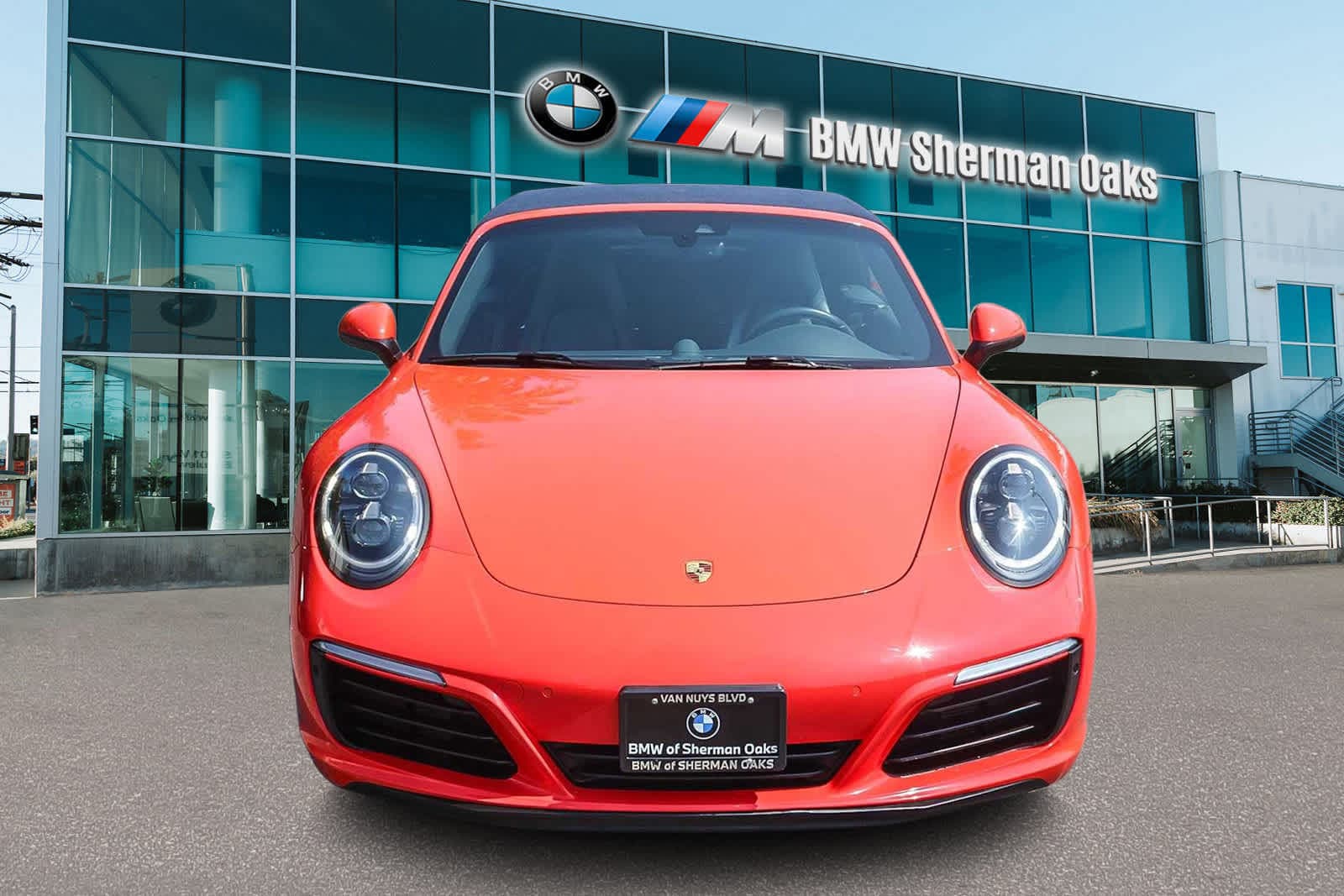 Thumbnail: 2019 Porsche 911 - 2