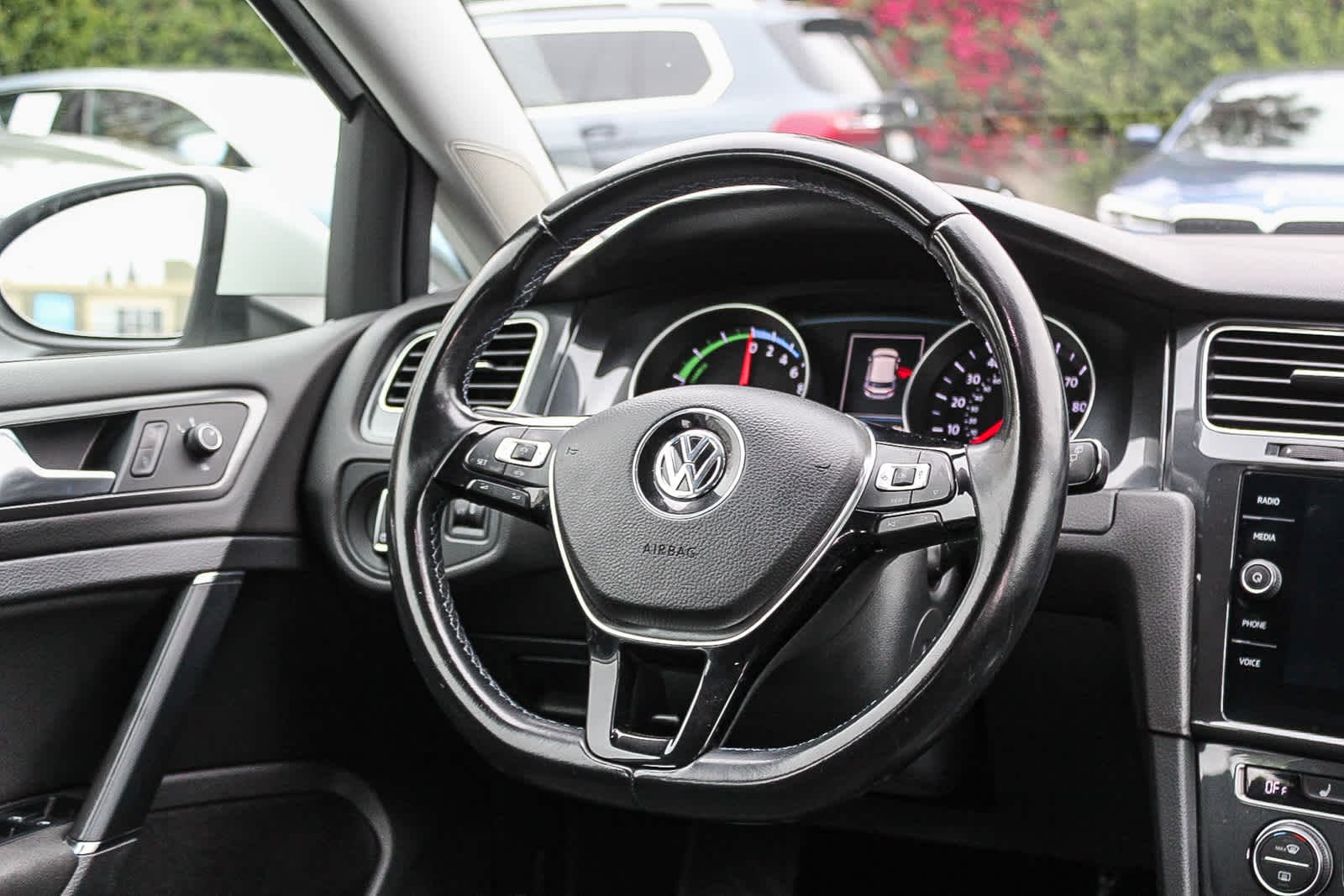 2019 Volkswagen e-Golf SE 15