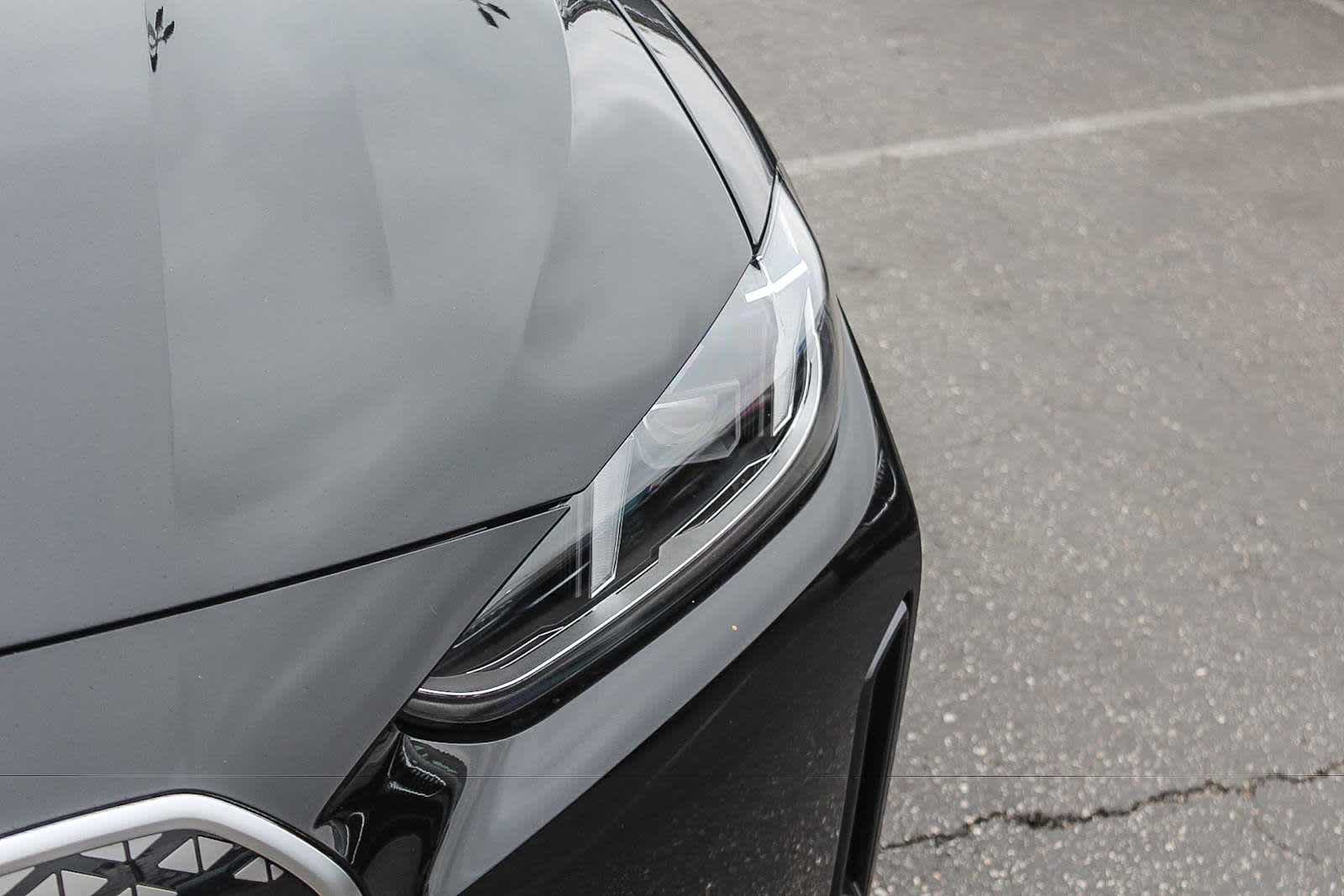 Thumbnail: 2026 BMW i4 - 10