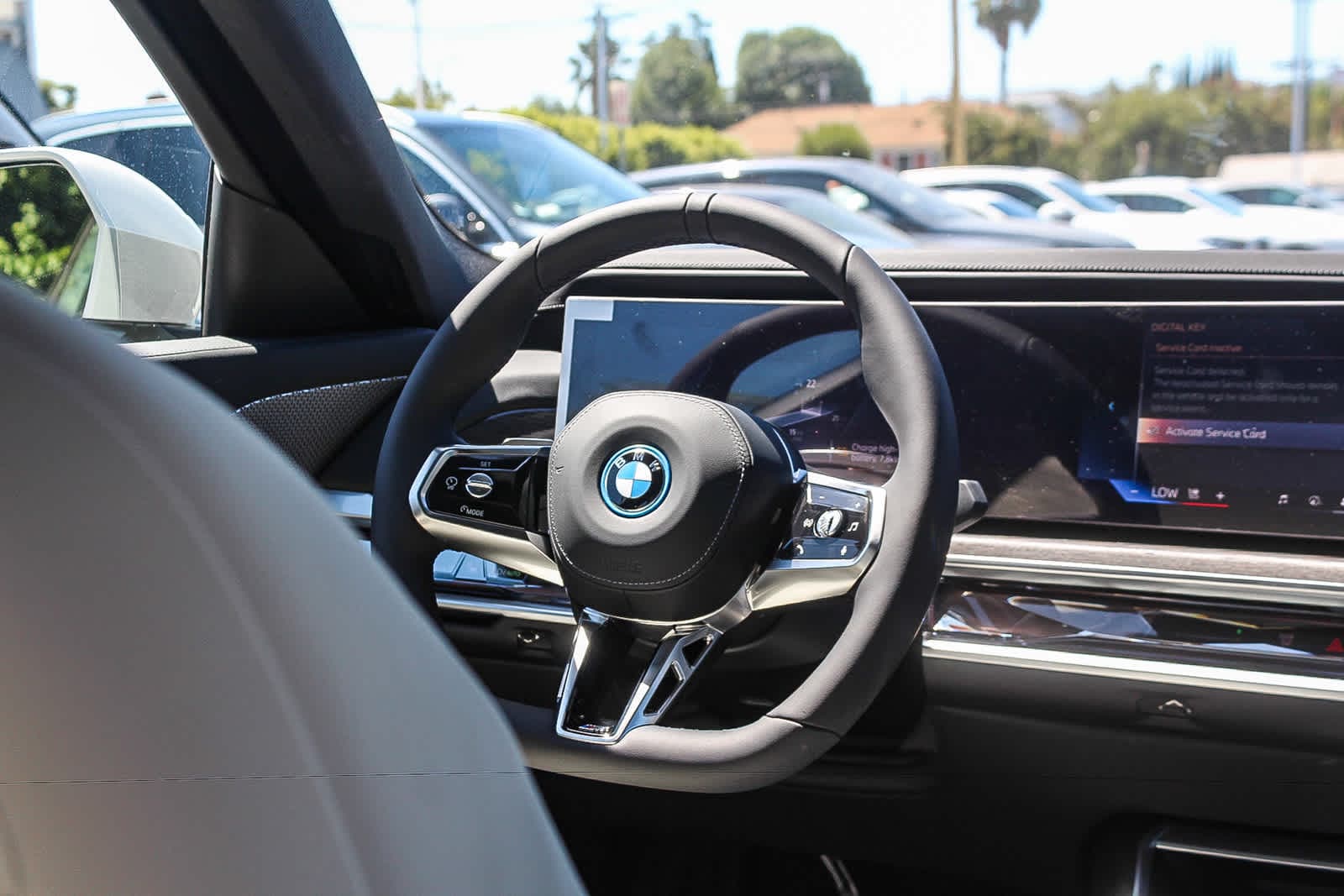 Thumbnail: 2026 BMW i7 - 13