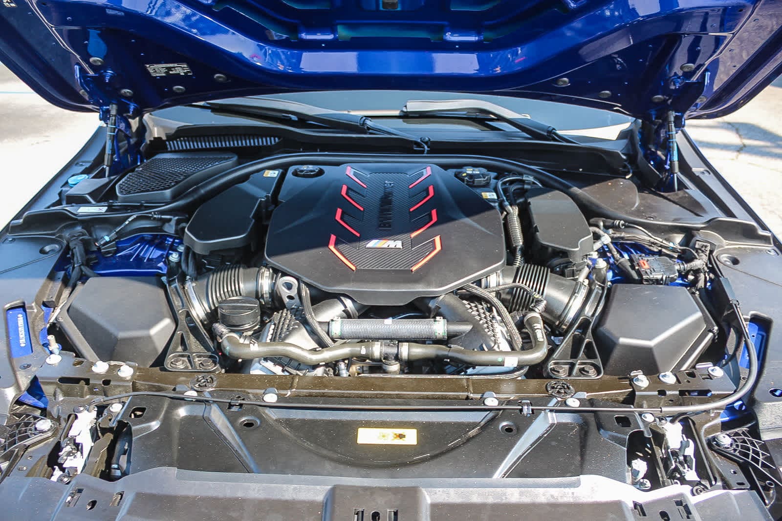 Thumbnail: 2025 BMW M5 - 32