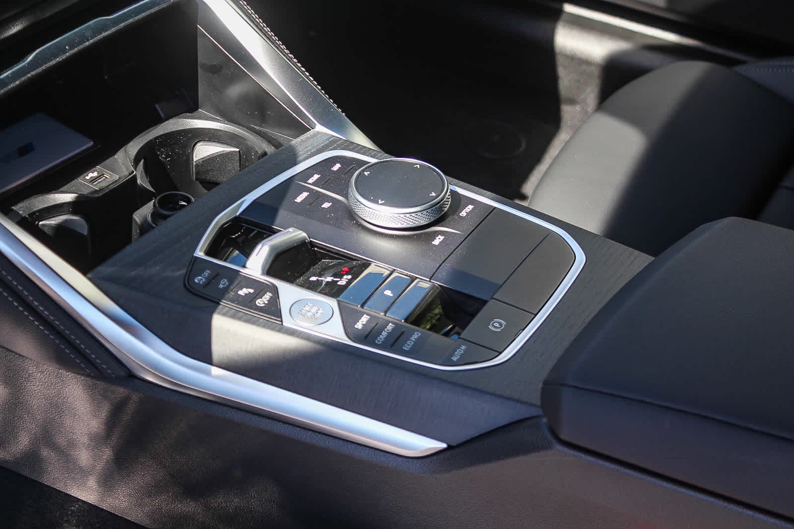 Thumbnail: 2027 BMW 4 Series - 17