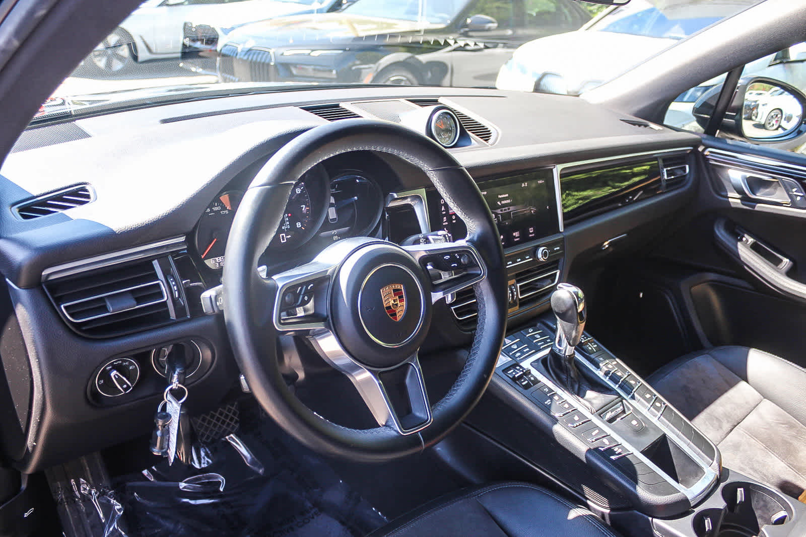 Thumbnail: 2019 Porsche Macan - 17