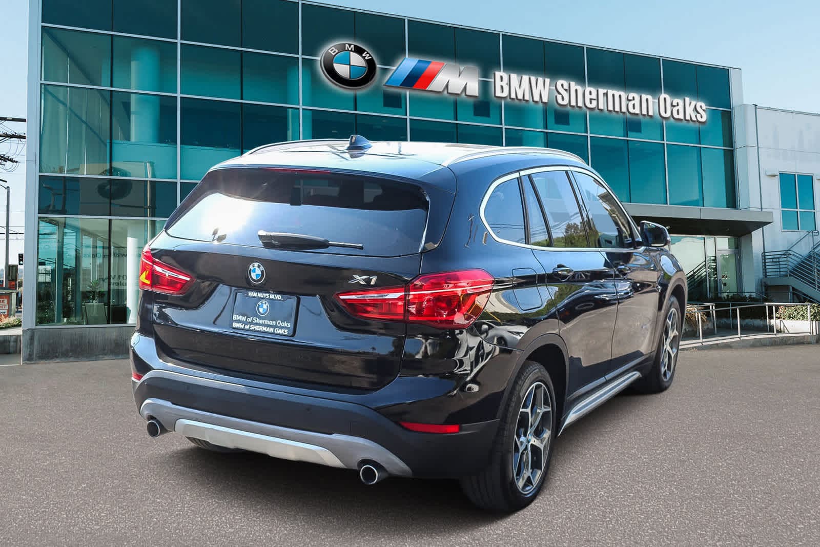 Thumbnail: 2017 BMW X1 - 4