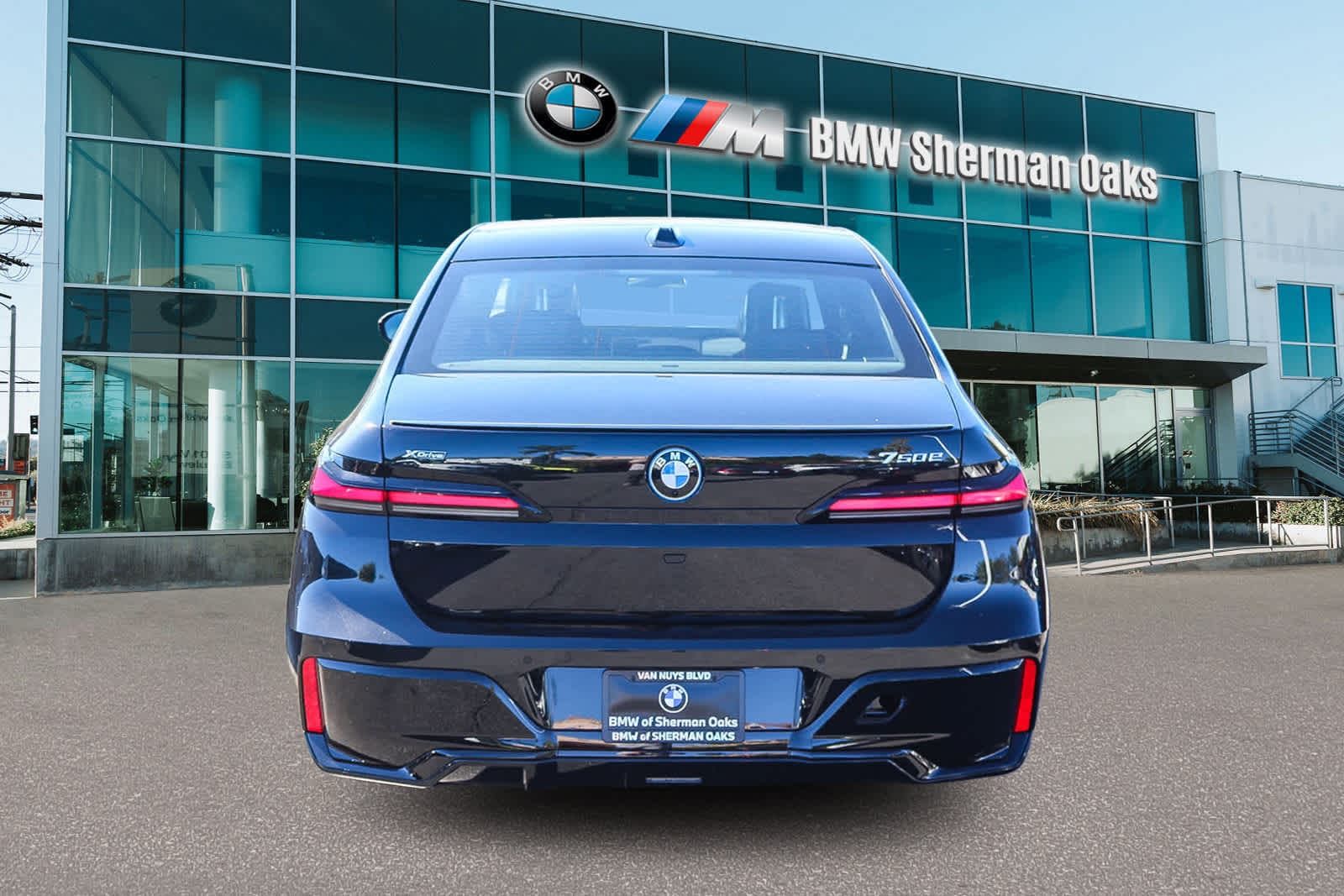 Thumbnail: 2026 BMW 7 Series - 5