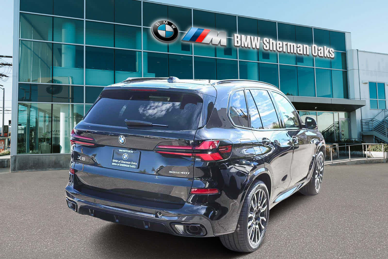 Thumbnail: 2026 BMW X5 - 4