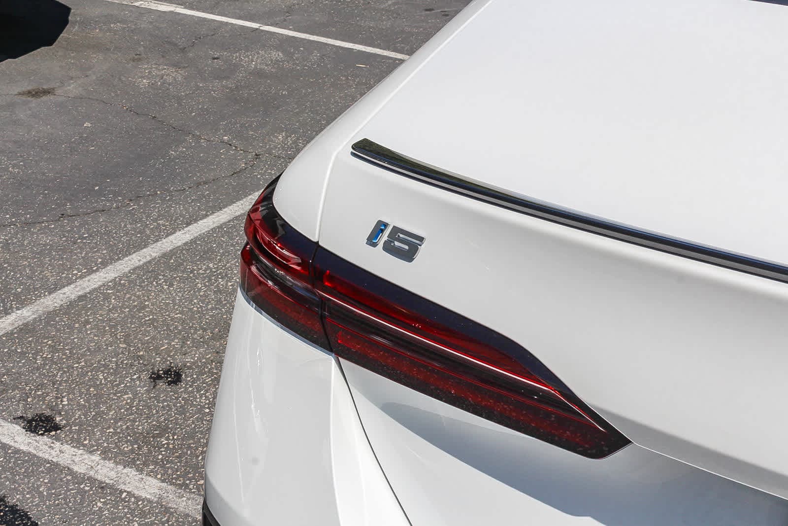 Thumbnail: 2026 BMW i5 - 7
