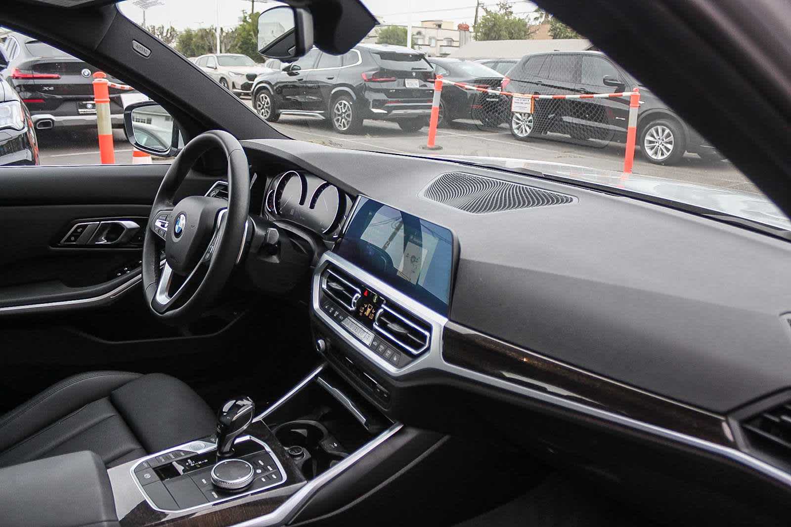 Thumbnail: 2020 BMW 3 Series - 16