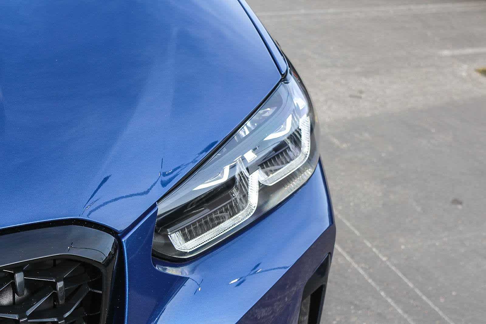 Thumbnail: 2023 BMW X4 - 10