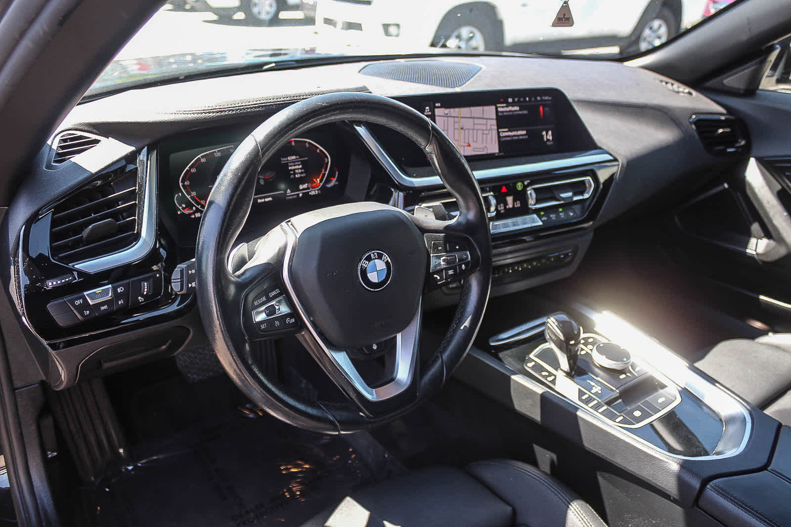 Thumbnail: 2022 BMW Z4 - 16