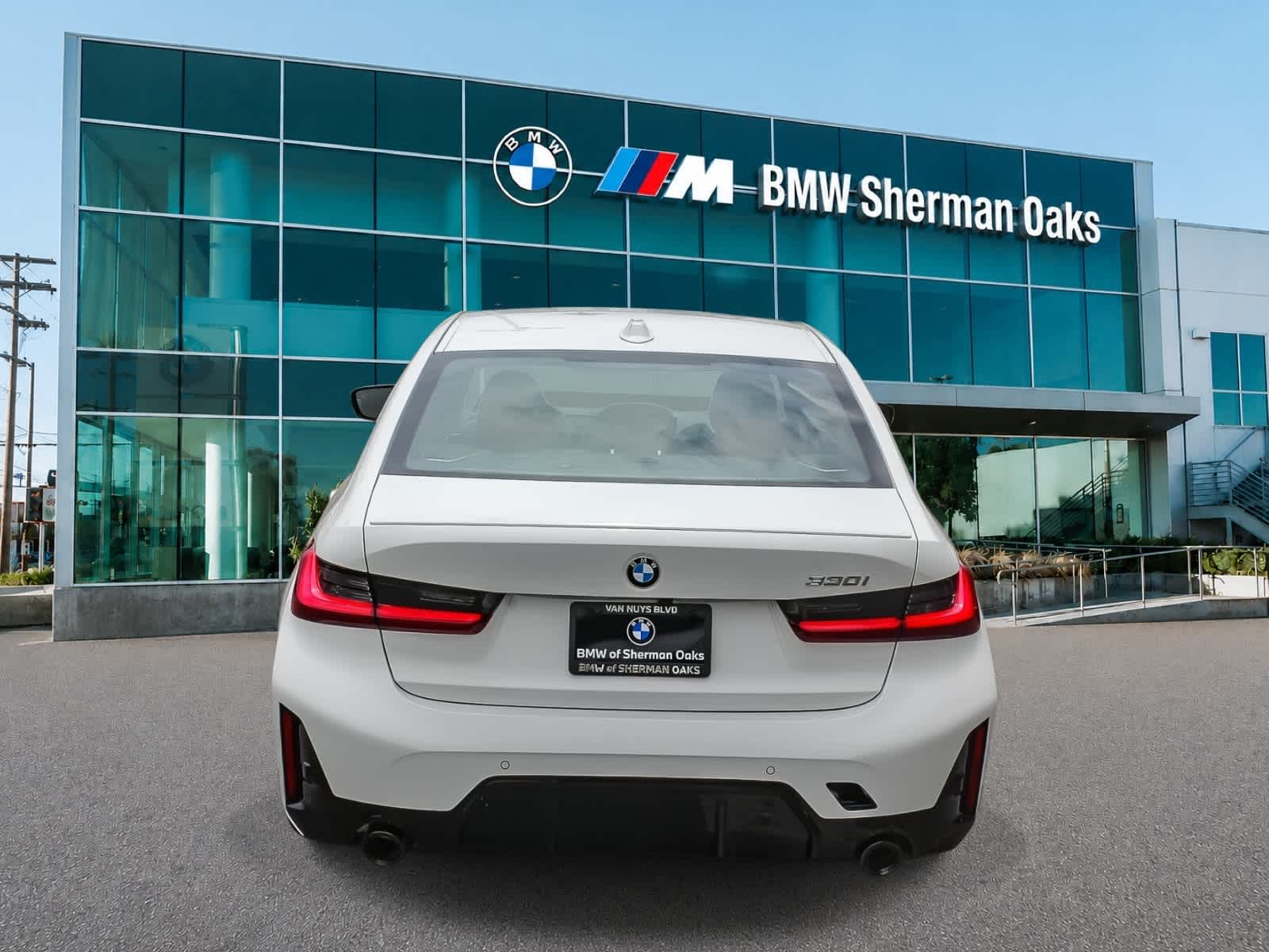Thumbnail: 2026 BMW 3 Series - 5