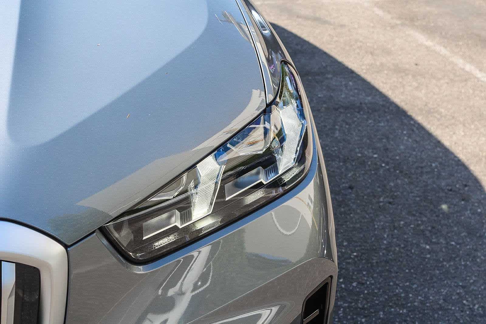 Thumbnail: 2026 BMW X5 - 10