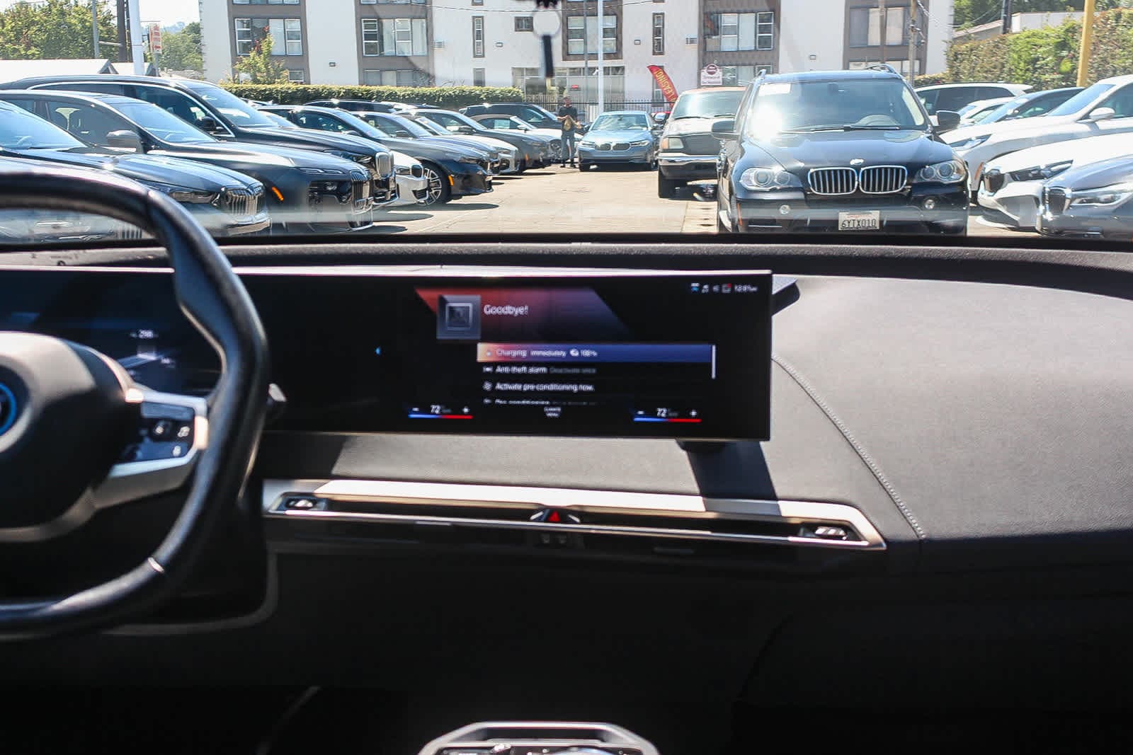 Thumbnail: 2023 BMW iX - 13