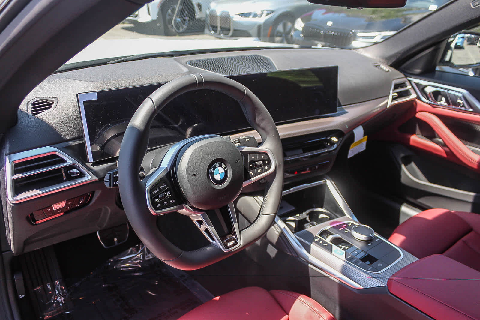 Thumbnail: 2026 BMW i4 - 17