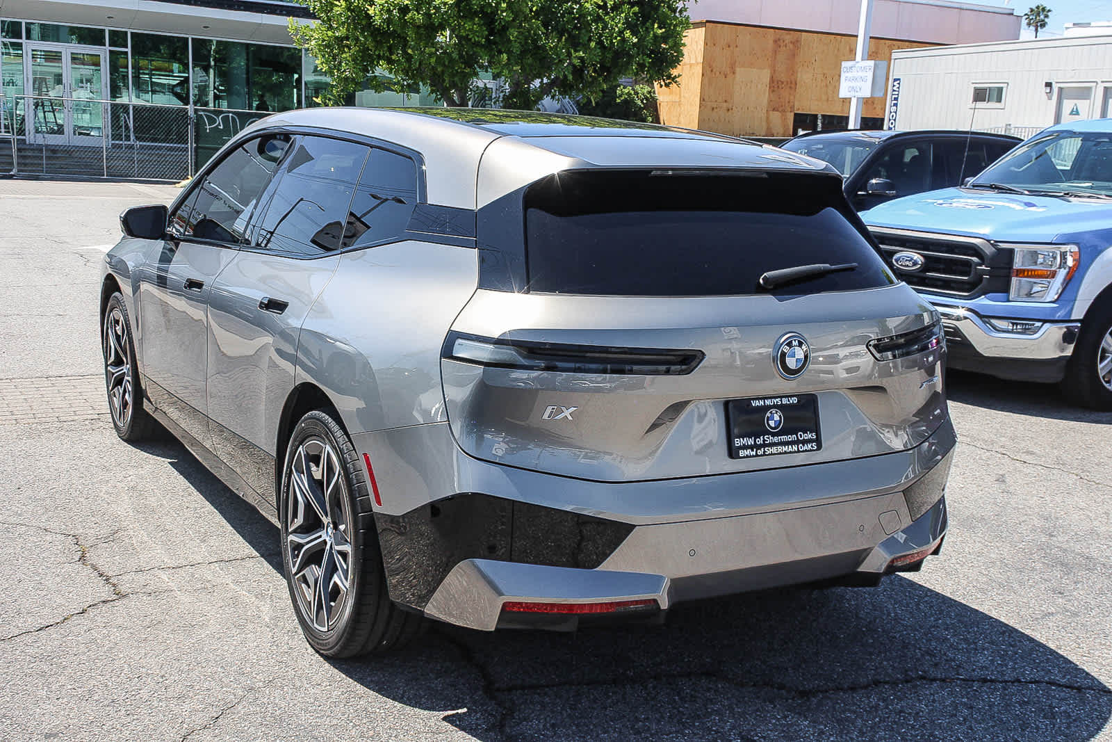 2024 BMW iX xDrive50 photo 5